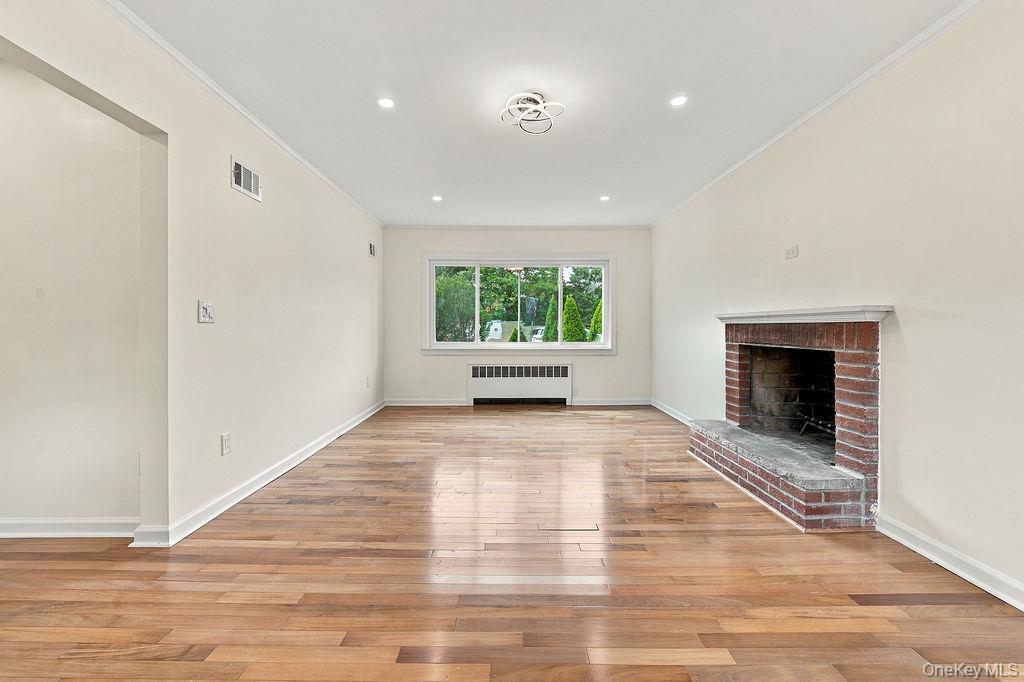 Single Family Middle Neck Road Nassau County, NY 11576, MLS-1054753-3
