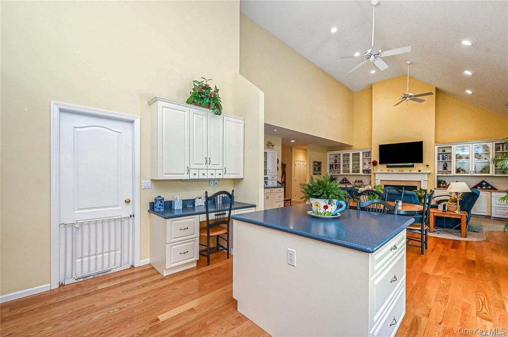 Single Family Pondview Road  Suffolk County, NY 11901, MLS-1054756-11
