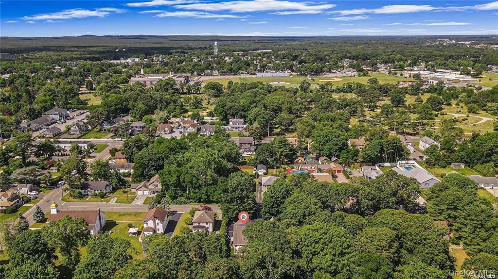 Single Family Pondview Road  Suffolk County, NY 11901, MLS-1054756-33