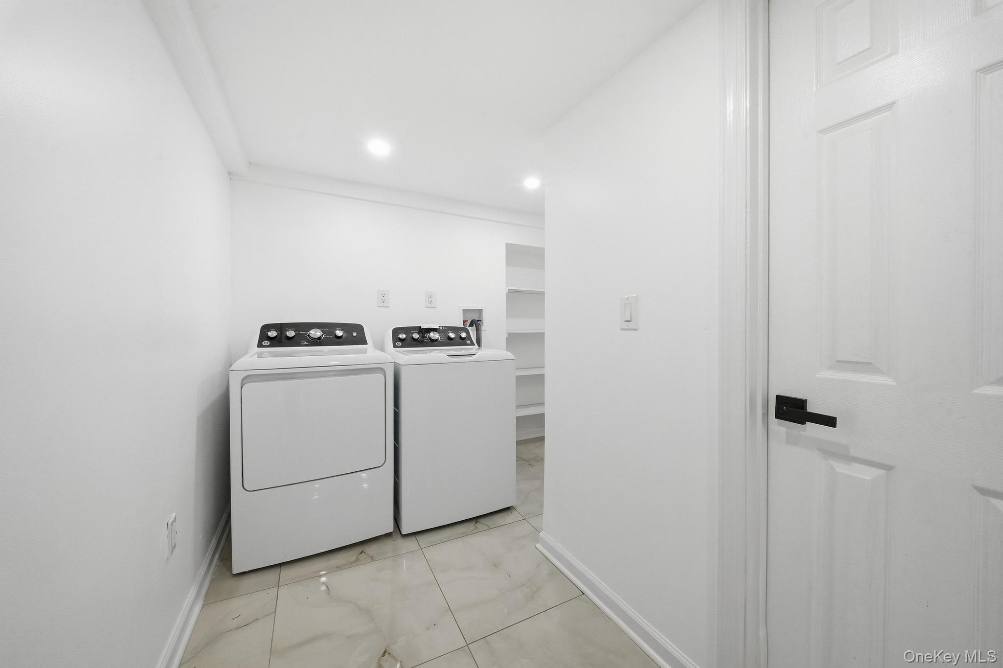 Single Family 249th Street Queens, NY 11426, MLS-1054826-11