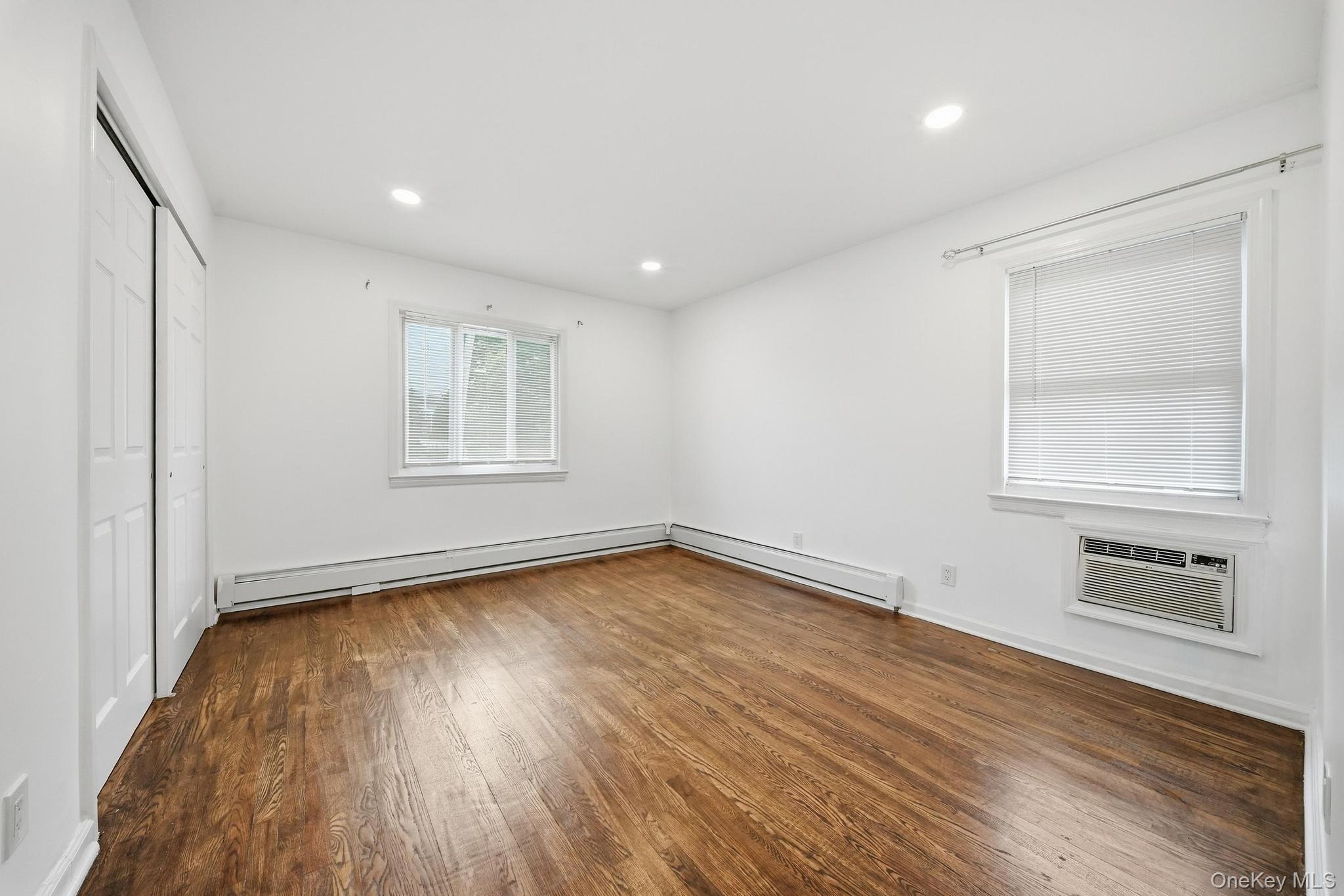 Single Family 249th Street Queens, NY 11426, MLS-1054826-14