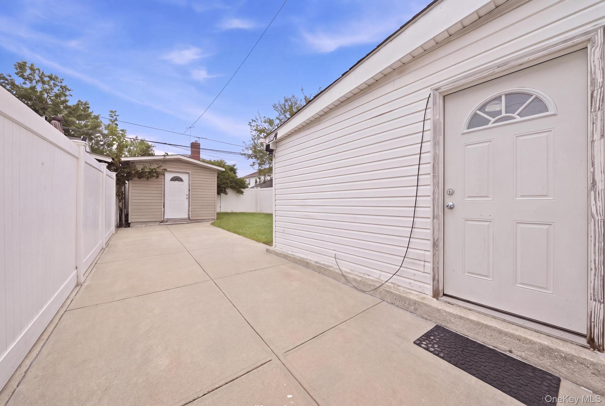 Single Family 249th Street Queens, NY 11426, MLS-1054826-2