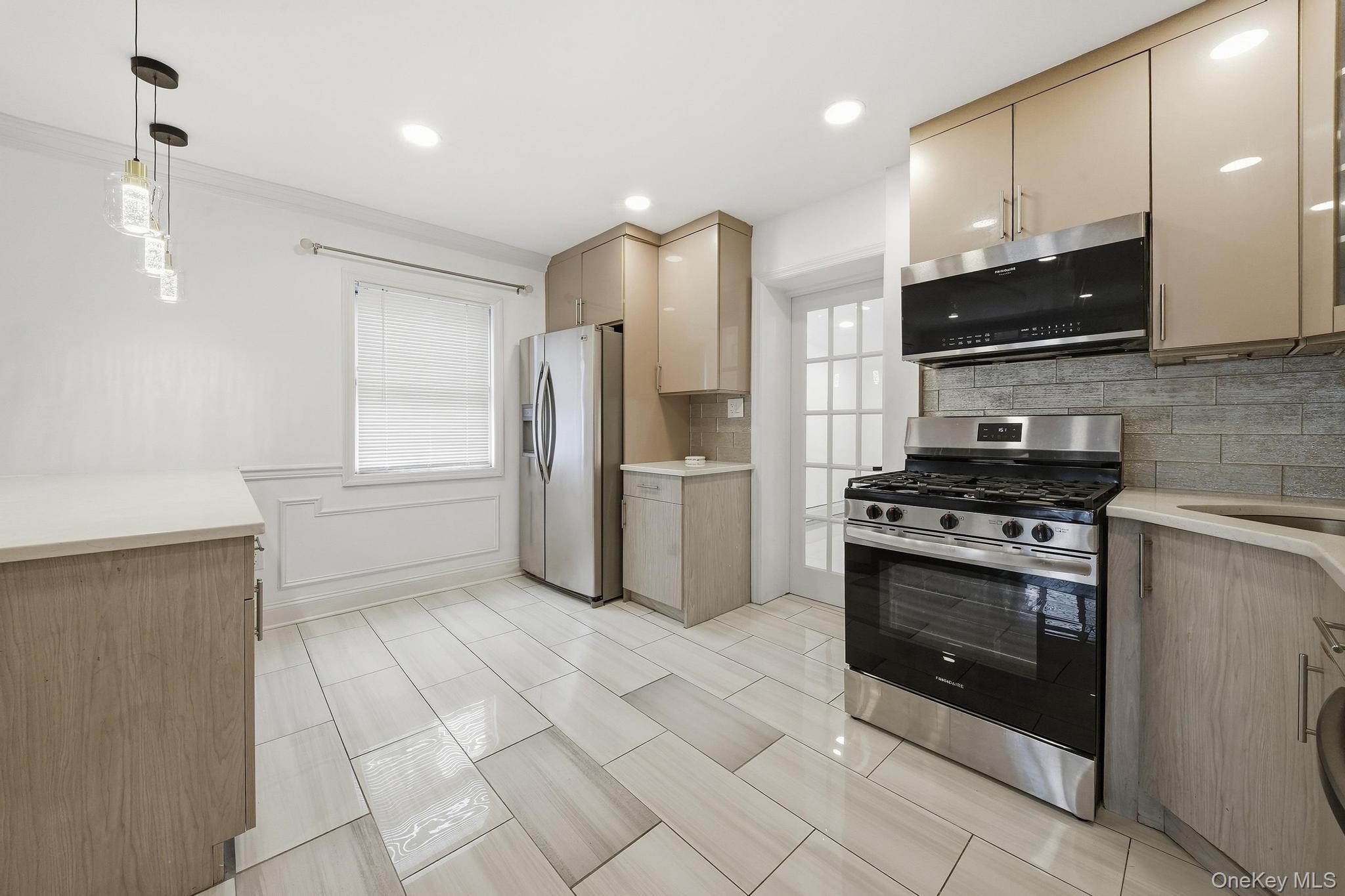Single Family 249th Street Queens, NY 11426, MLS-1054826-6