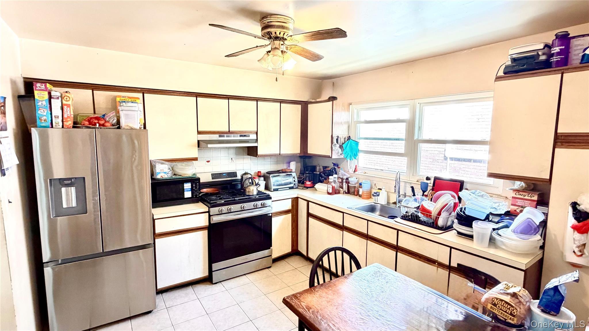 Single Family 229th Street  Queens, NY 11413, MLS-1054832-2