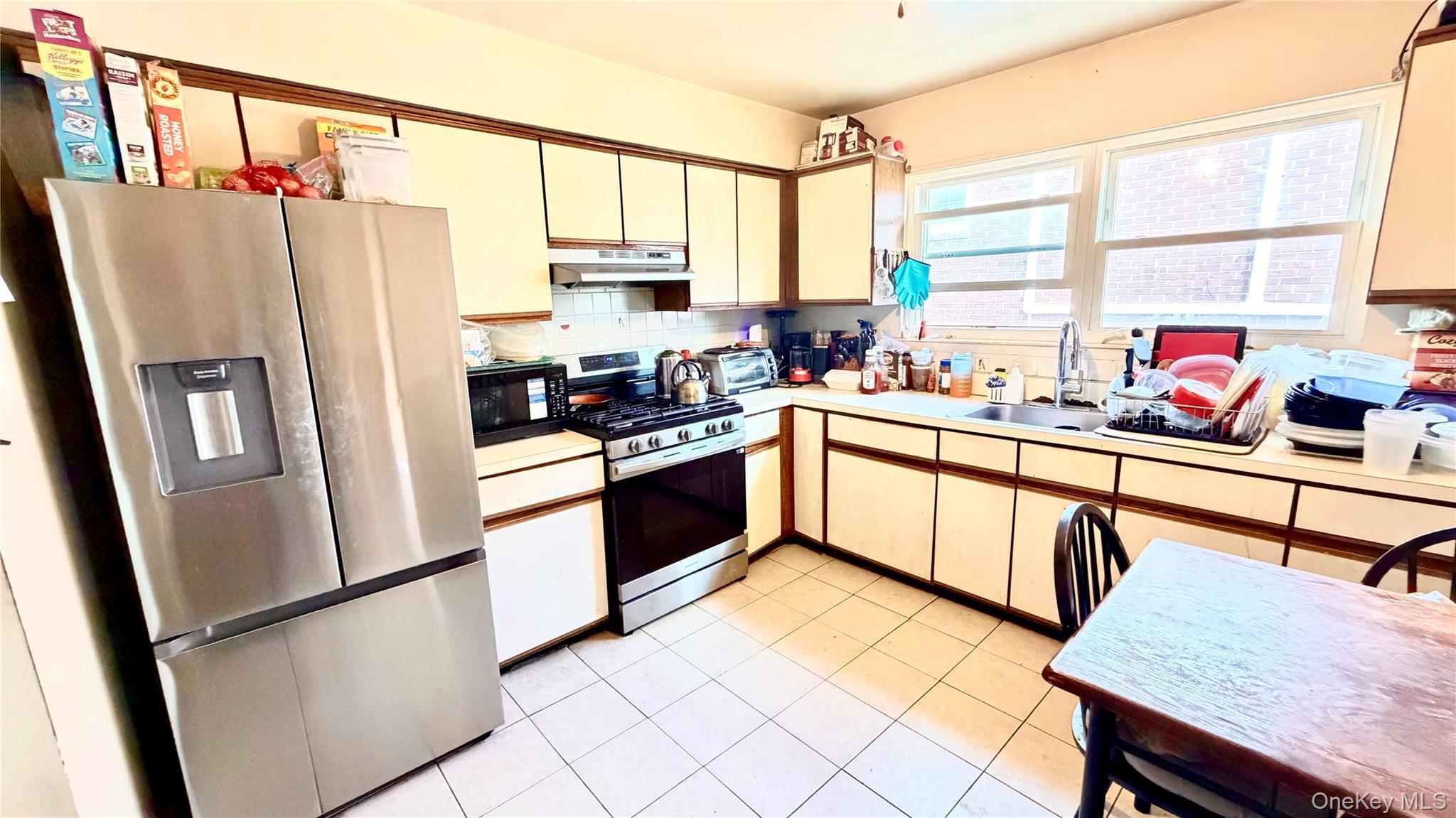 Single Family 229th Street  Queens, NY 11413, MLS-1054832-3