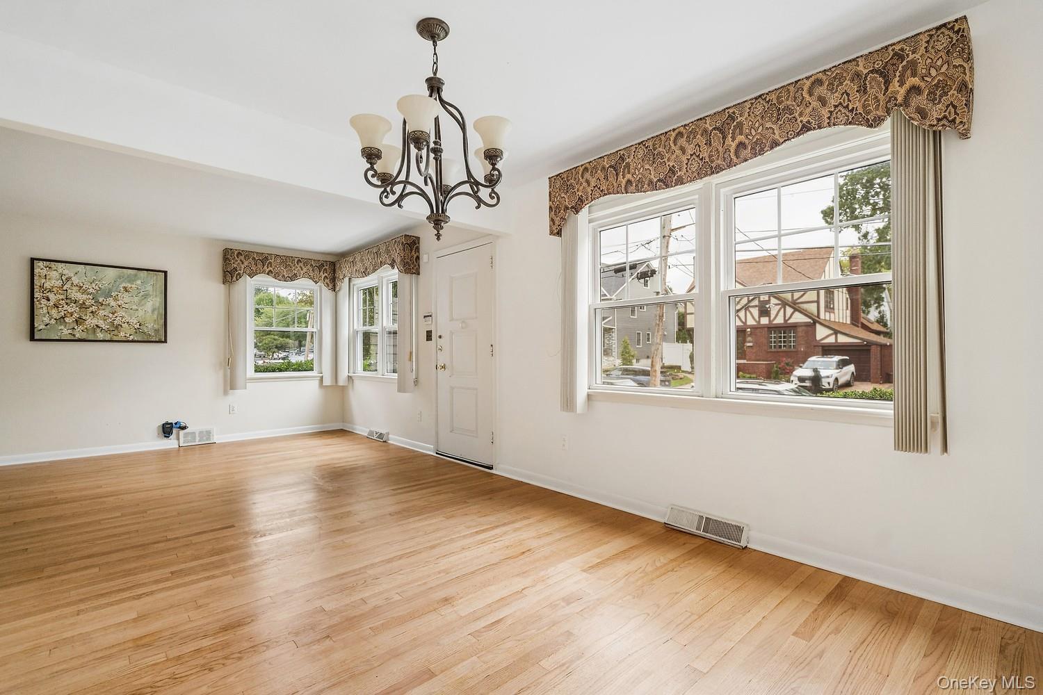 Single Family Margaretta Court  Staten Island, NY 10314, MLS-1054835-11