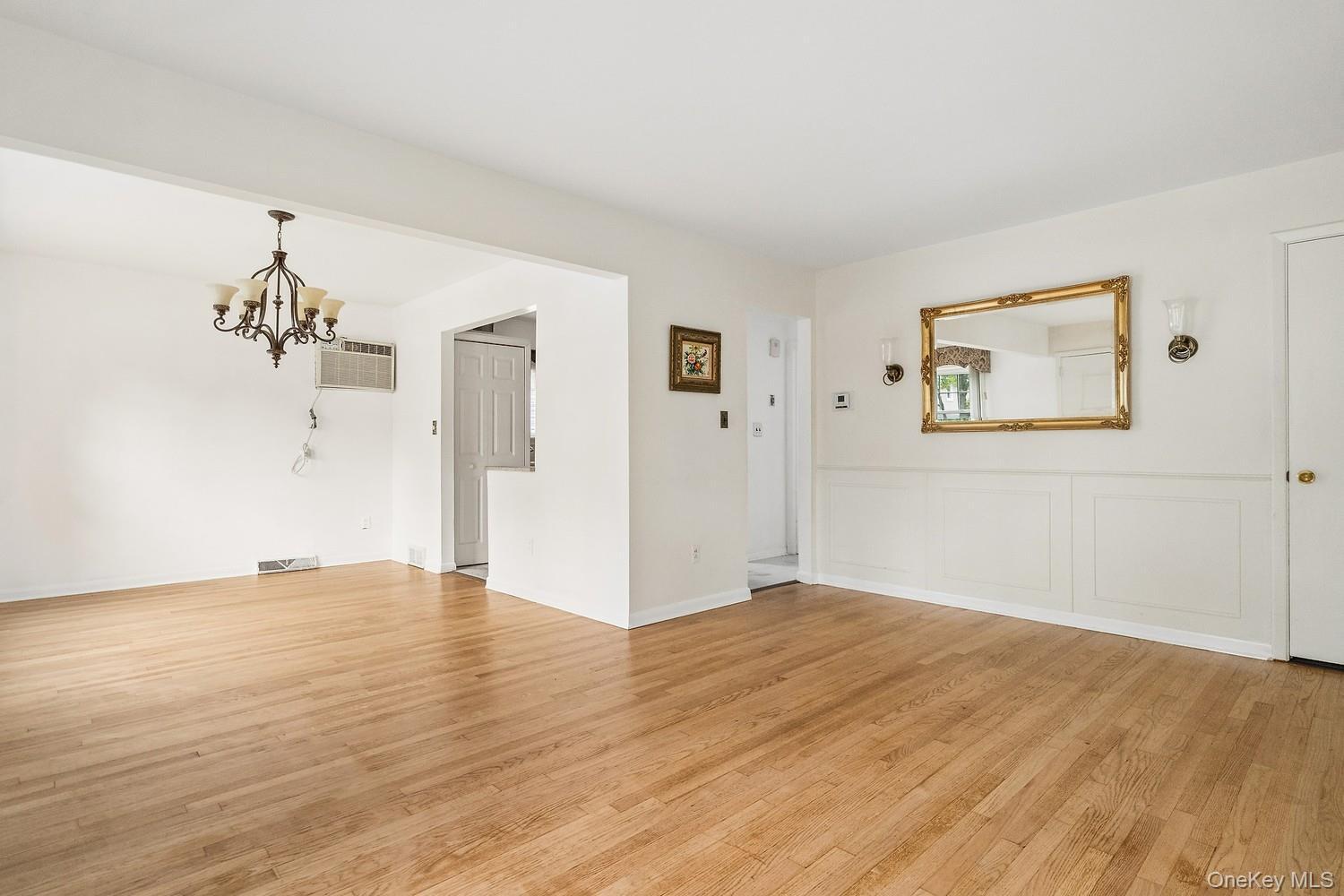 Single Family Margaretta Court  Staten Island, NY 10314, MLS-1054835-13