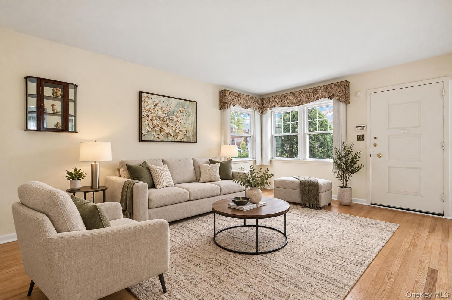Single Family Margaretta Court  Staten Island, NY 10314, MLS-1054835-17