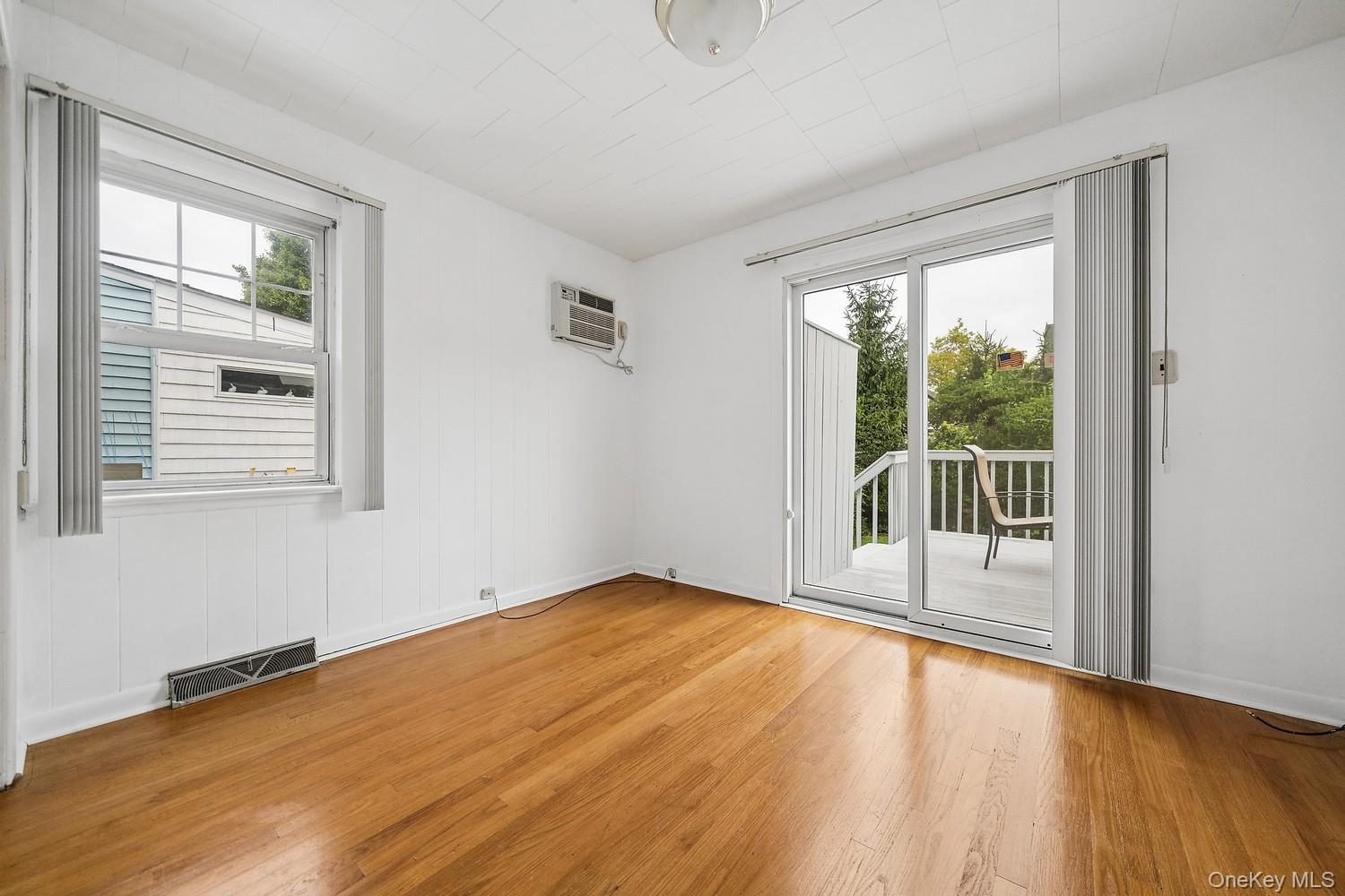 Single Family Margaretta Court  Staten Island, NY 10314, MLS-1054835-20