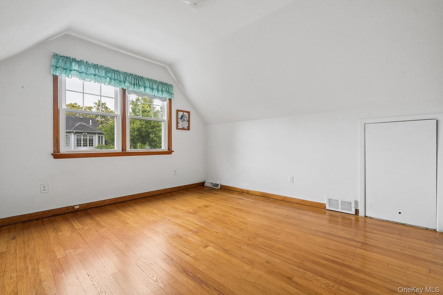Single Family Margaretta Court  Staten Island, NY 10314, MLS-1054835-37