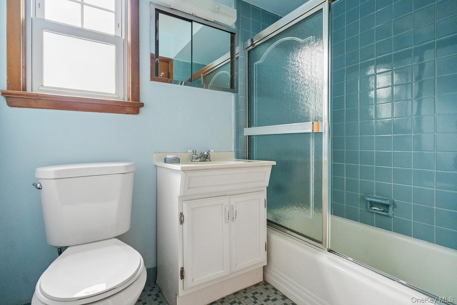 Single Family Margaretta Court  Staten Island, NY 10314, MLS-1054835-38