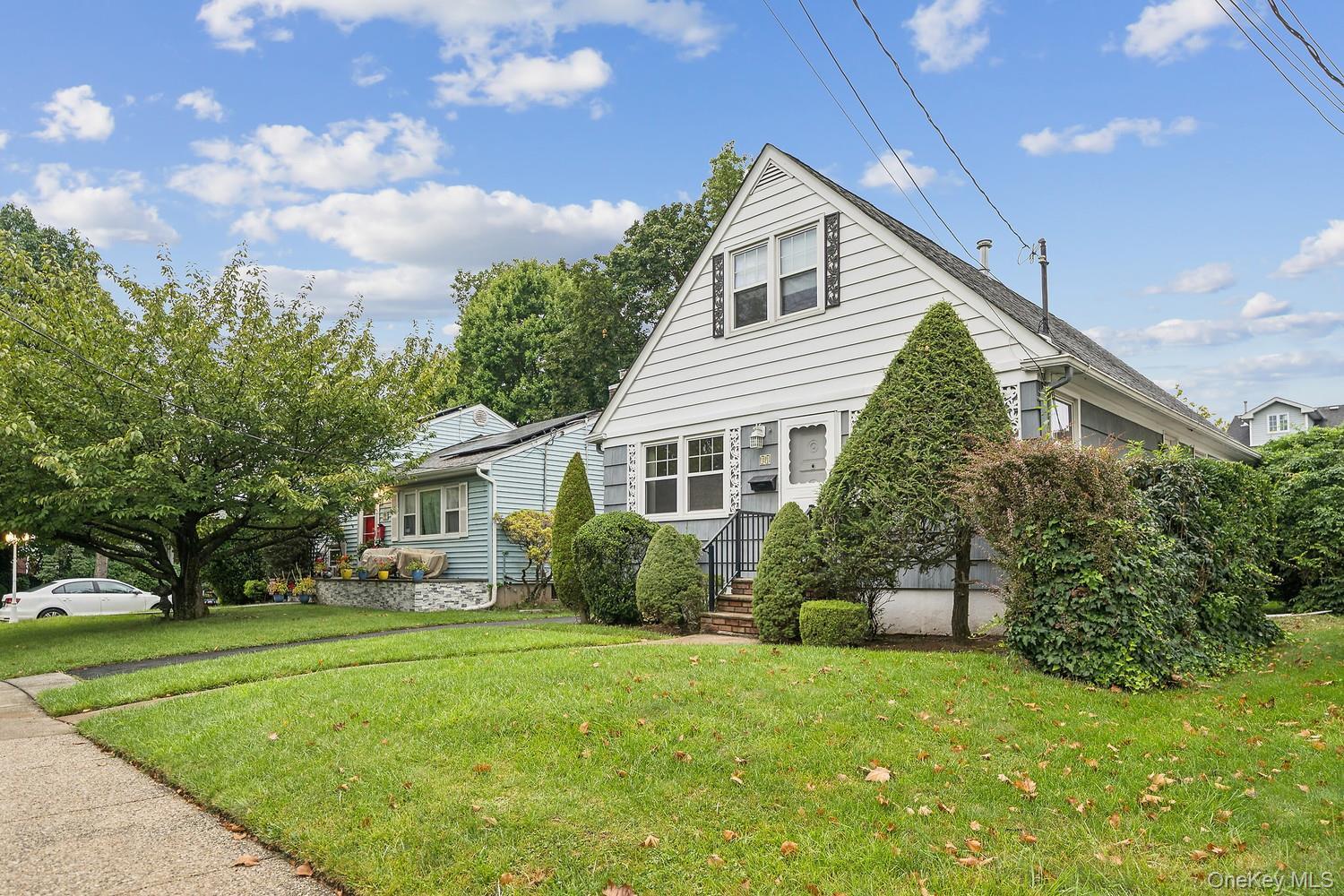 Single Family Margaretta Court  Staten Island, NY 10314, MLS-1054835-6