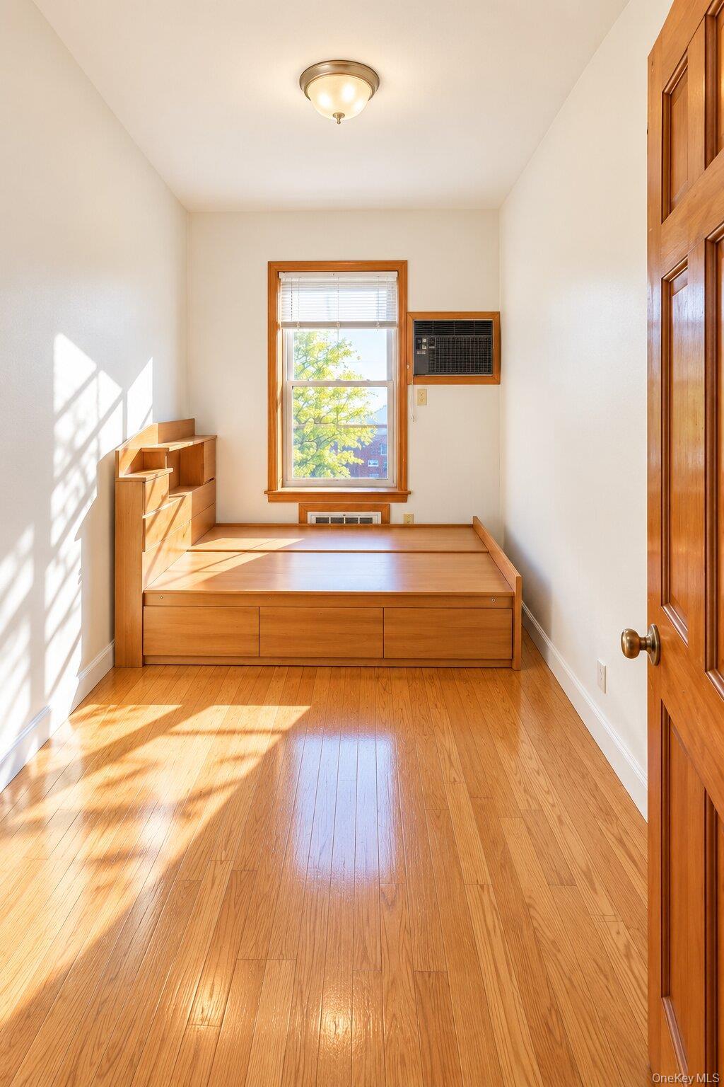Single Family 60th Street Brooklyn, NY 11204, MLS-1054861-21