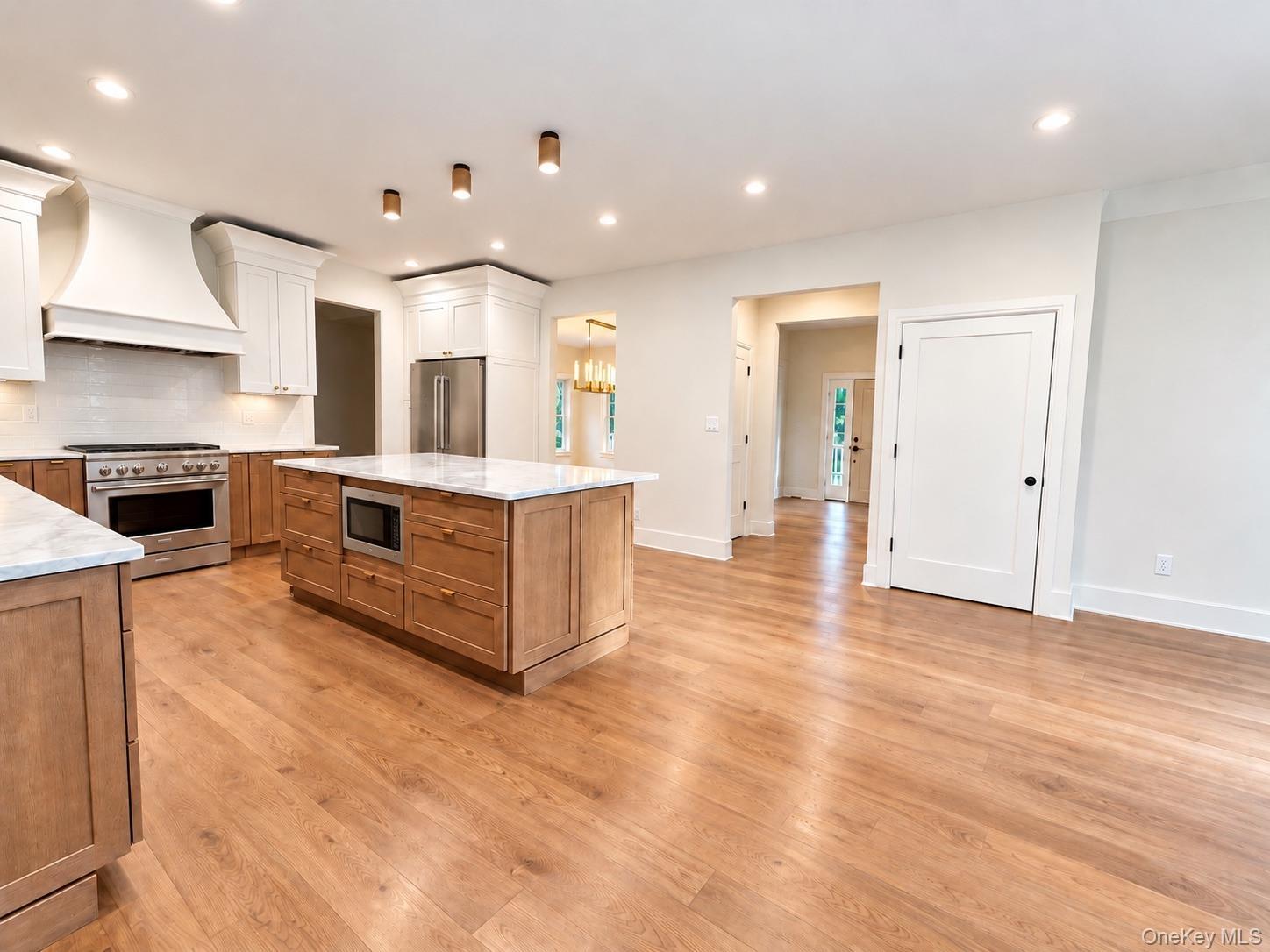Single Family Overton Pass Suffolk County, NY 11780, MLS-1054875-11