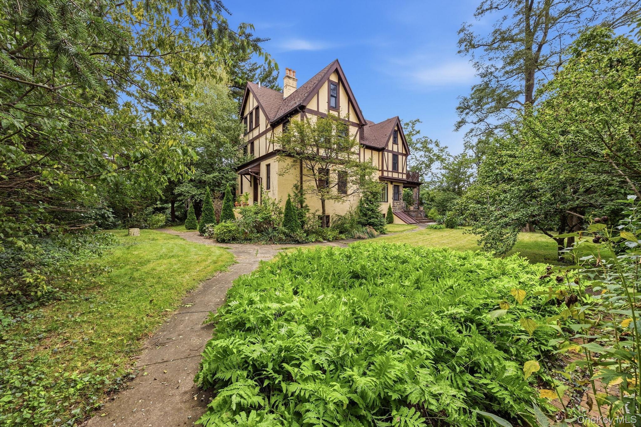 Single Family Grand Central Parkway Queens, NY 11432, MLS-1054897-37