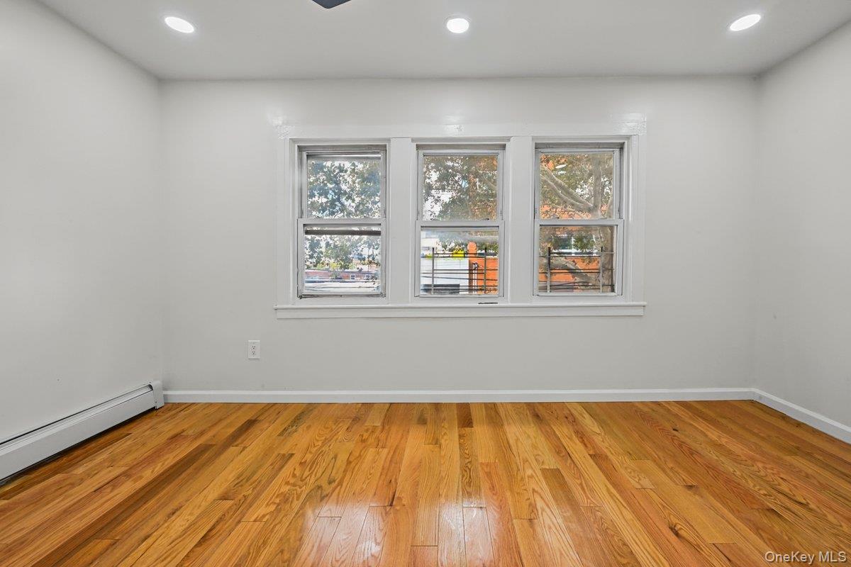 Single Family 44th Street  Queens, NY 11378, MLS-1054902-3
