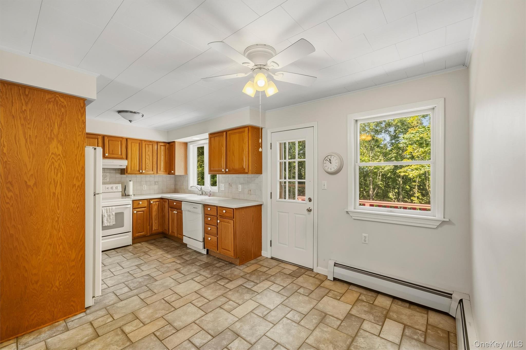 Single Family Sunrise Heights  Orange County, NY 10924, MLS-1054906-11