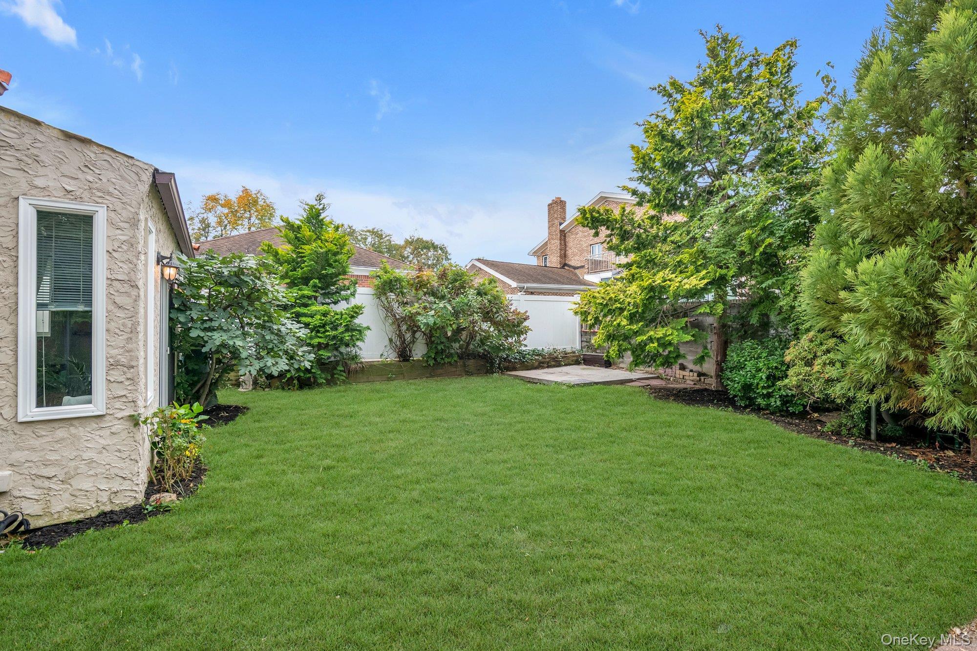 Single Family 164th Street Queens, NY 11357, MLS-1054957-22