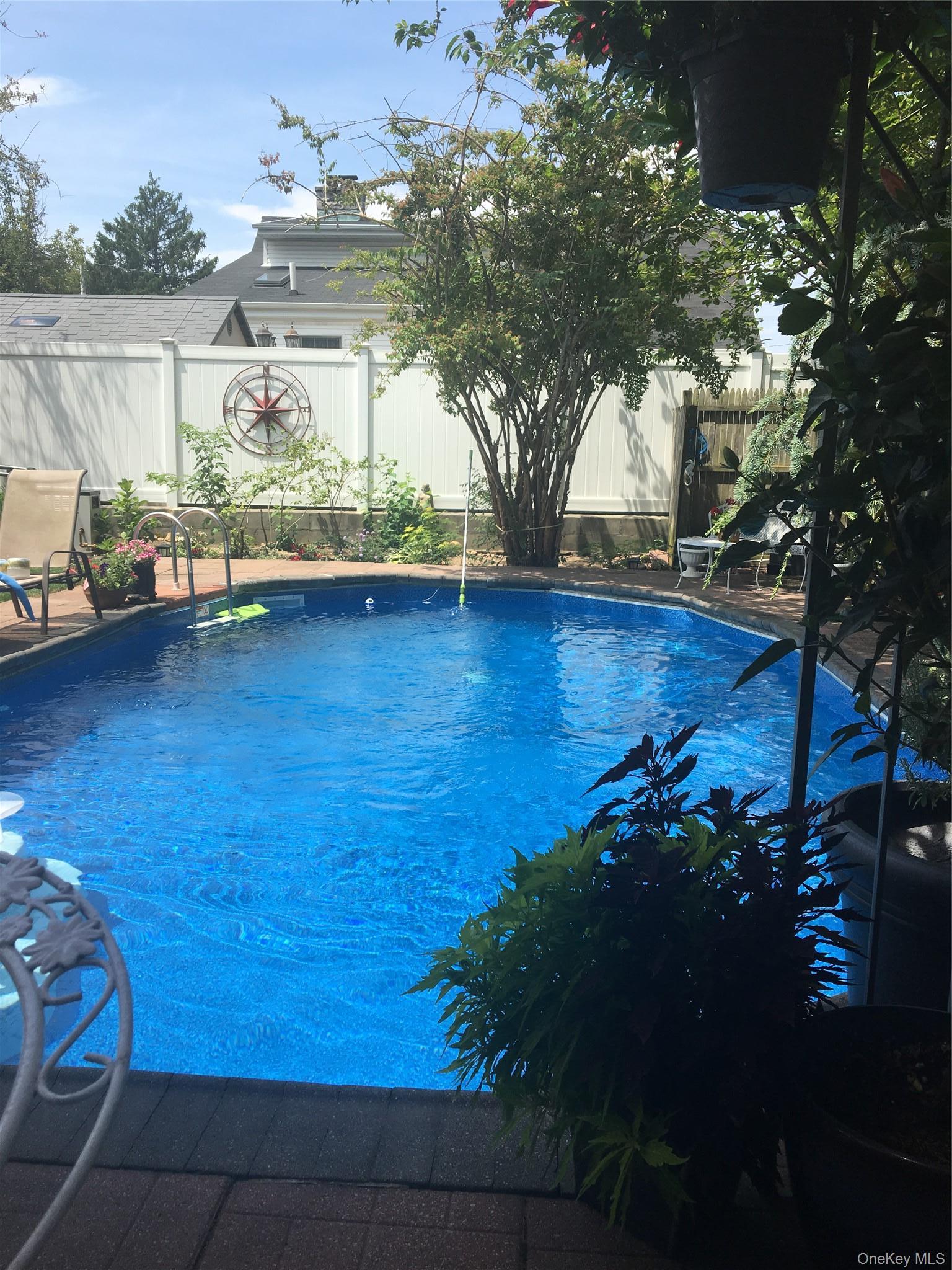 Single Family 164th Street Queens, NY 11357, MLS-1054957-25
