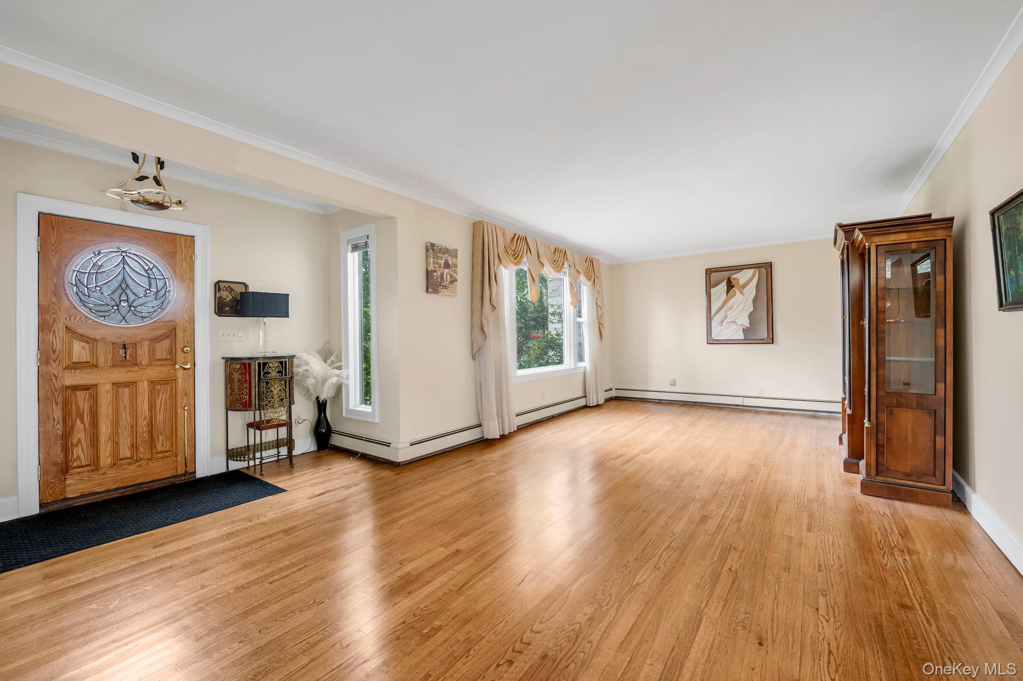 Single Family 164th Street Queens, NY 11357, MLS-1054957-3