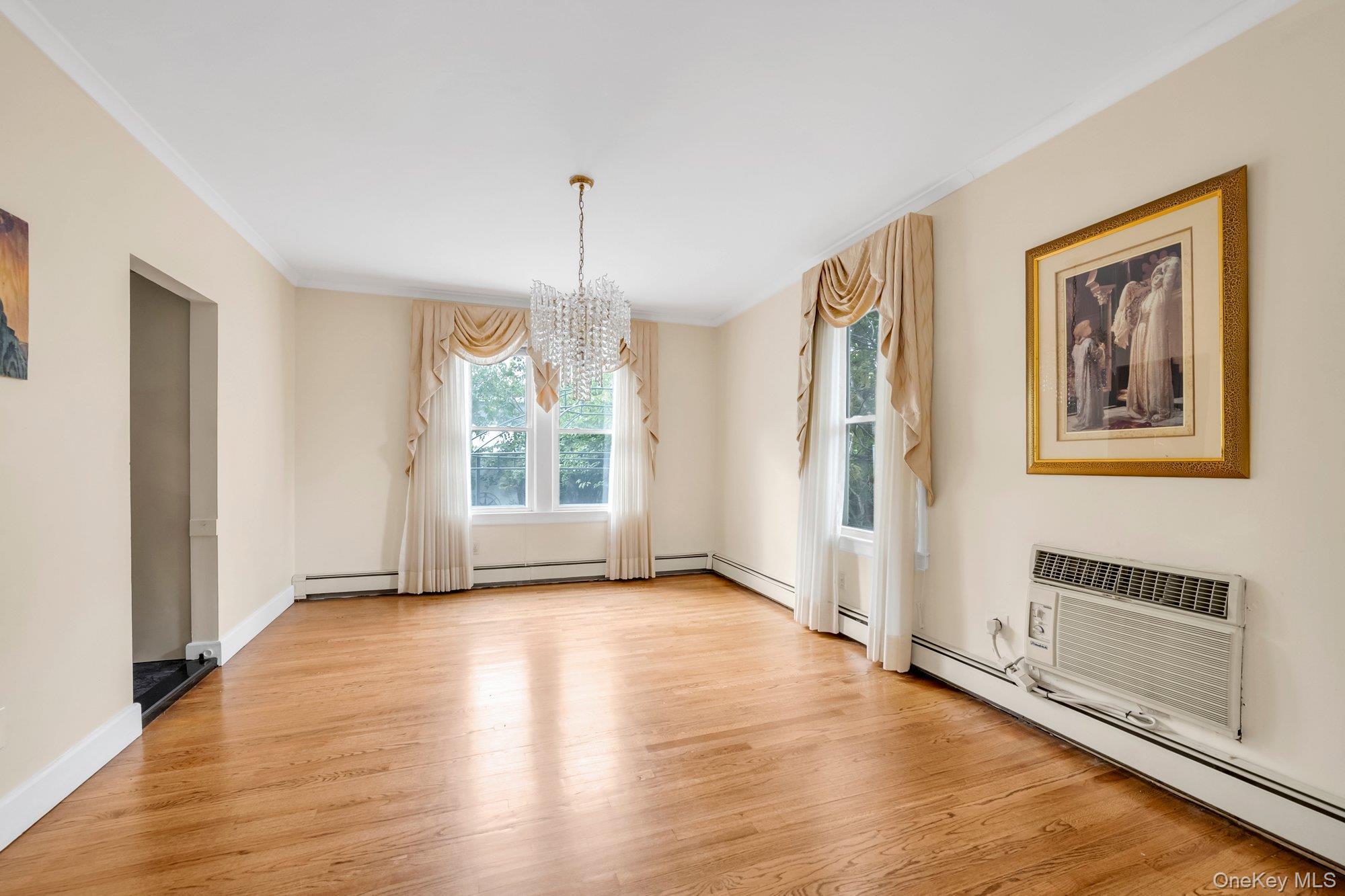 Single Family 164th Street Queens, NY 11357, MLS-1054957-6