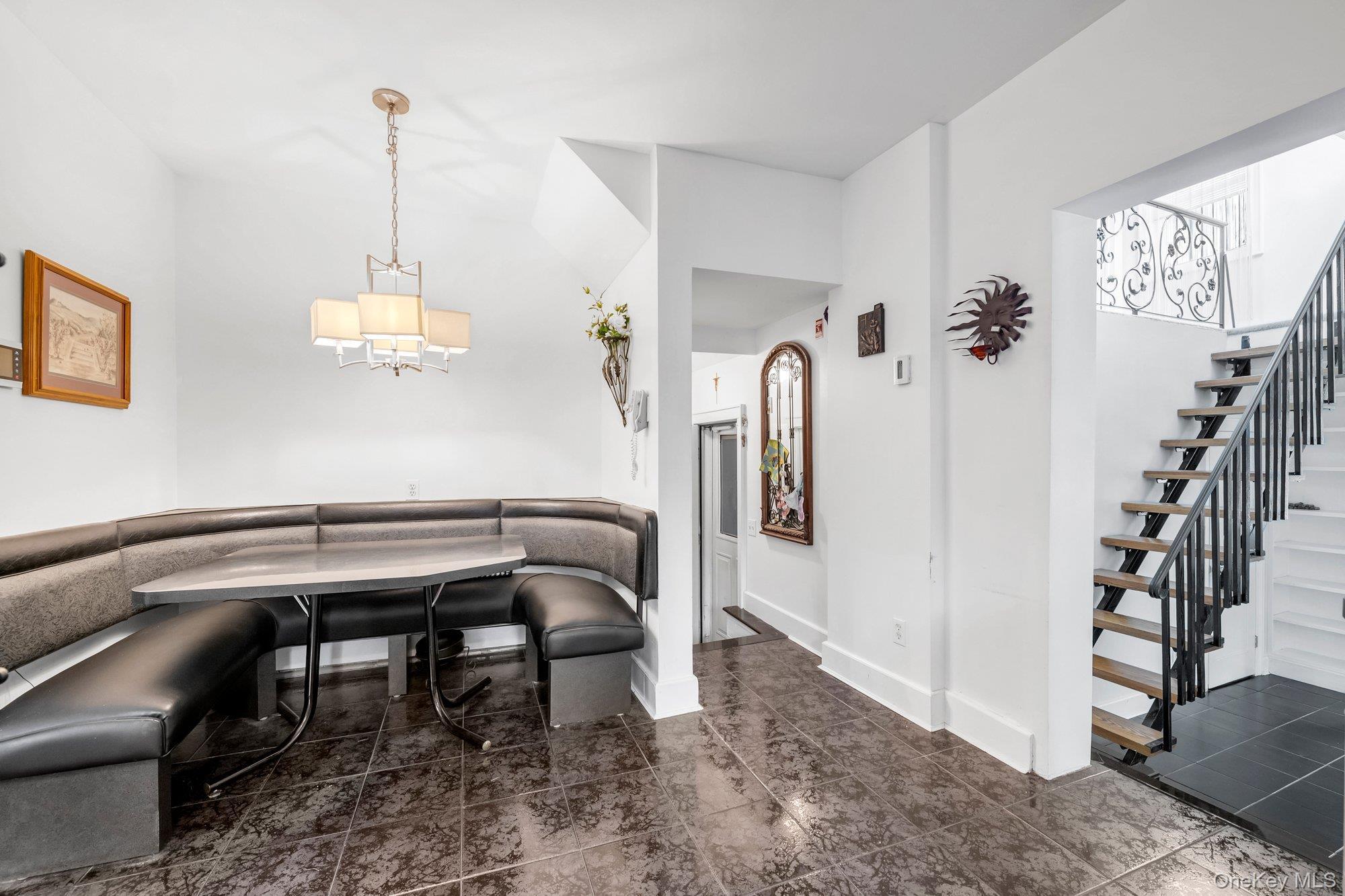 Single Family 164th Street Queens, NY 11357, MLS-1054957-8