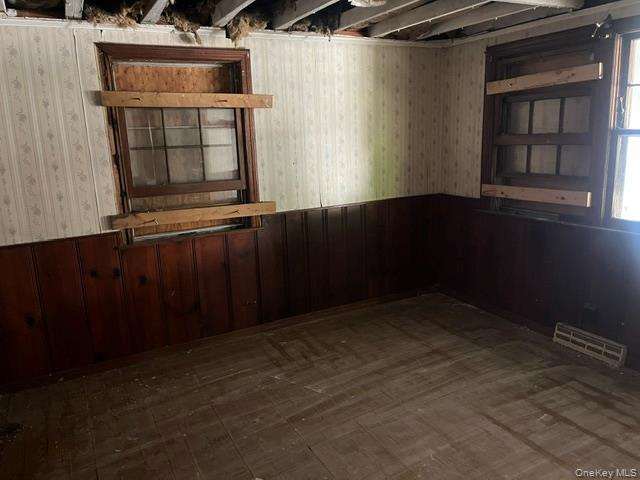 Single Family 4th Street  Suffolk County, NY 11779, MLS-1054966-4