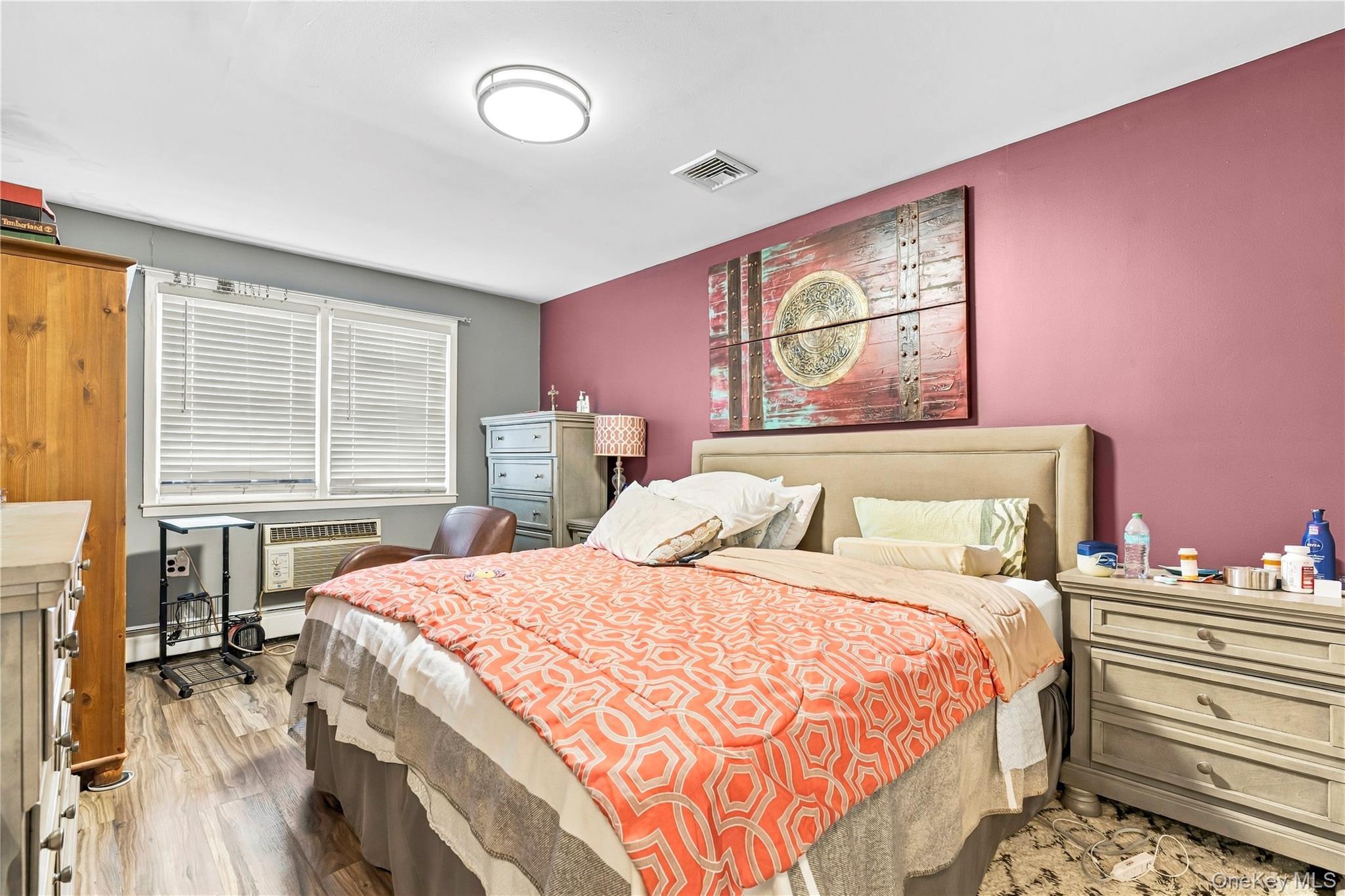 Single Family Kearney Avenue Bronx, NY 10465, MLS-1054987-18