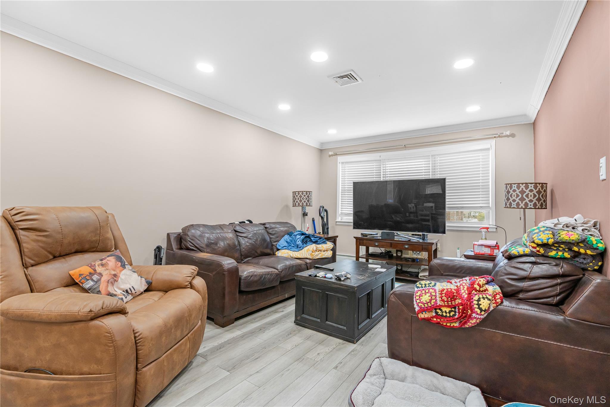 Single Family Kearney Avenue Bronx, NY 10465, MLS-1054987-7