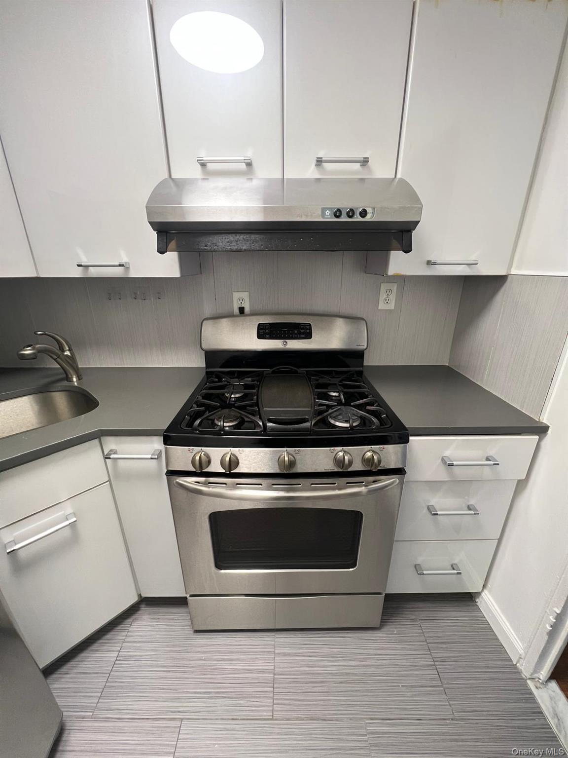 Apartment Bayard Street  Manhattan, NY 10013, MLS-1054989-7