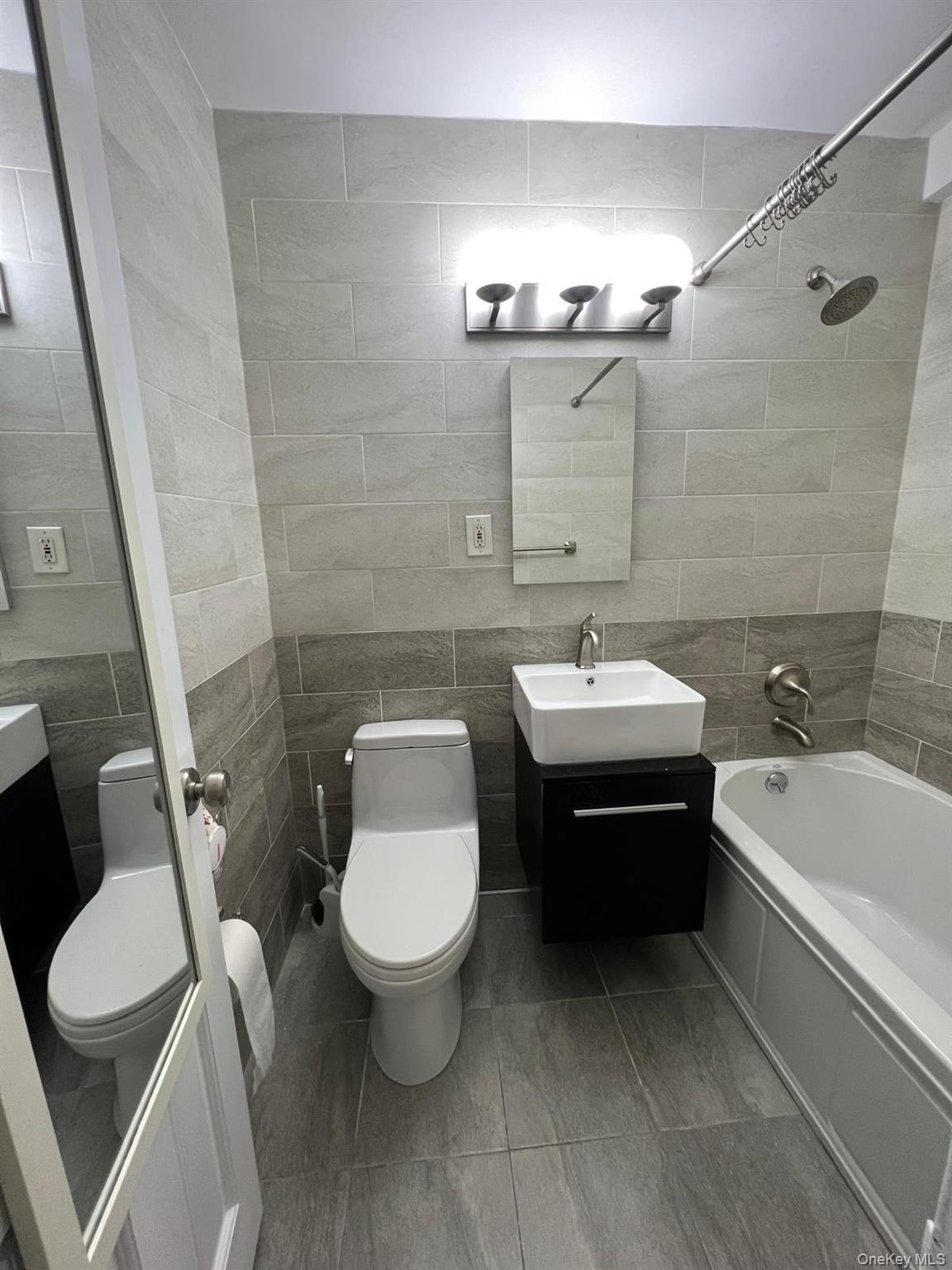 Apartment Bayard Street  Manhattan, NY 10013, MLS-1054989-8