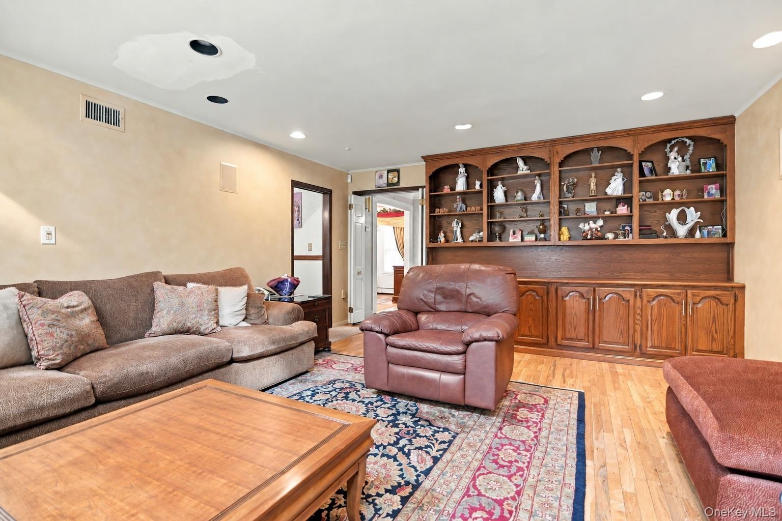 Single Family Orchard Court  Nassau County, NY 11797, MLS-1054993-14