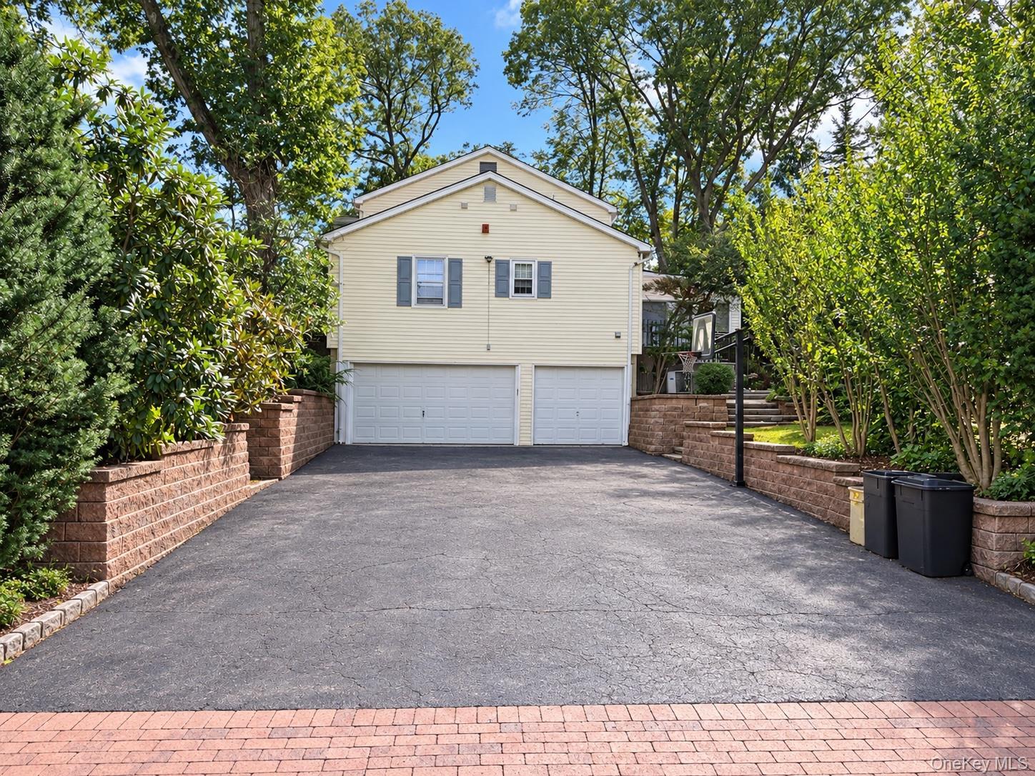 Single Family Orchard Court  Nassau County, NY 11797, MLS-1054993-3