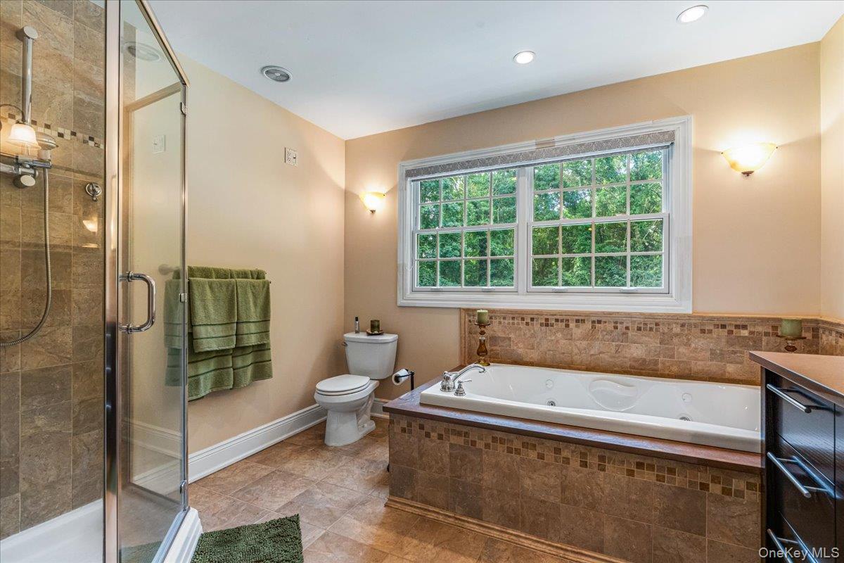 Single Family State Place Suffolk County, NY 11743, MLS-1055011-14