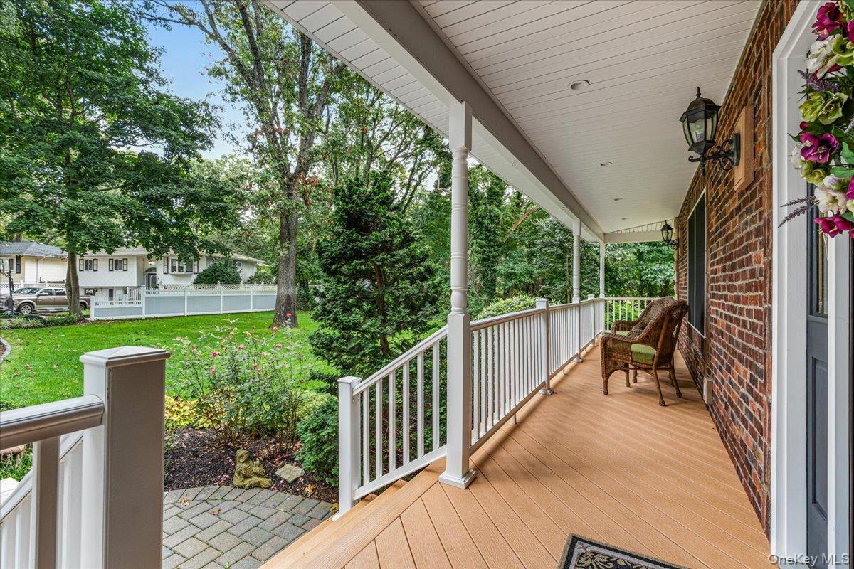 Single Family State Place Suffolk County, NY 11743, MLS-1055011-2