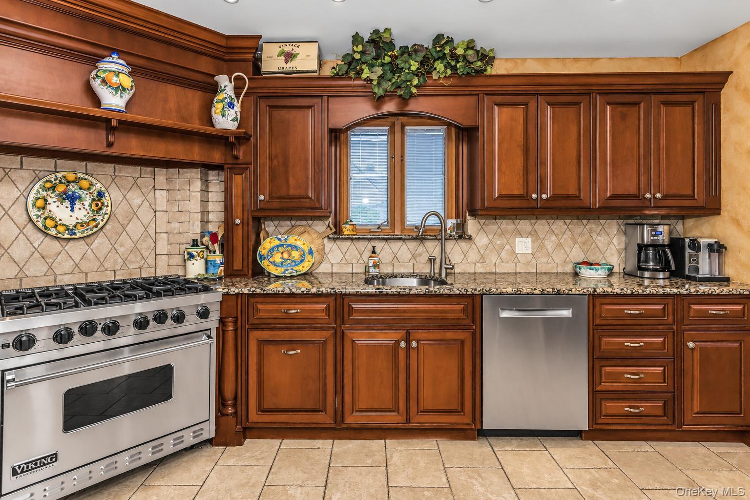 Single Family 148th Street Queens, NY 11357, MLS-1055012-14