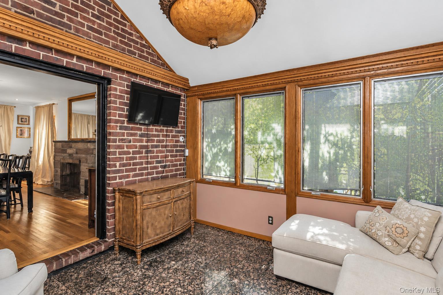 Single Family 148th Street Queens, NY 11357, MLS-1055012-19