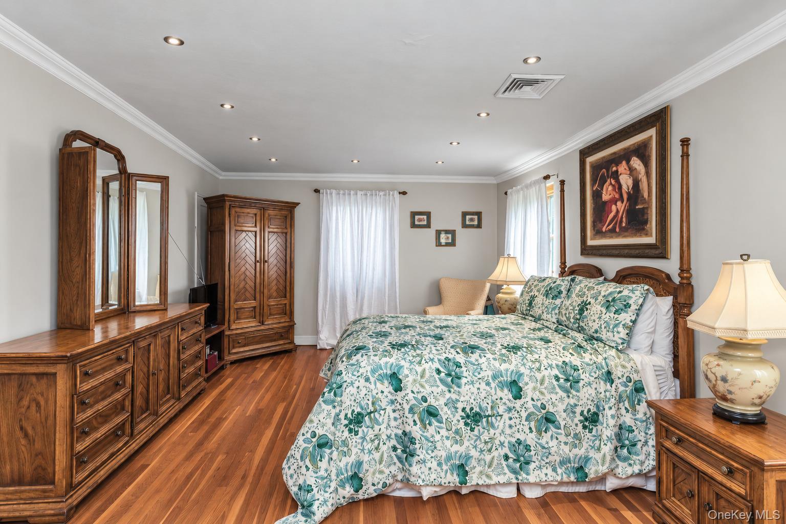 Single Family 148th Street Queens, NY 11357, MLS-1055012-22