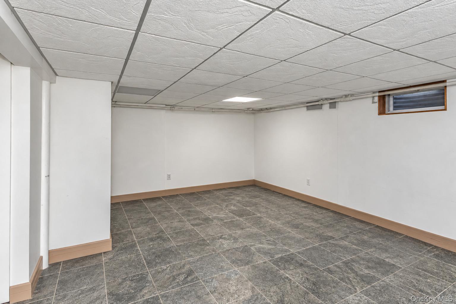 Single Family 148th Street Queens, NY 11357, MLS-1055012-26