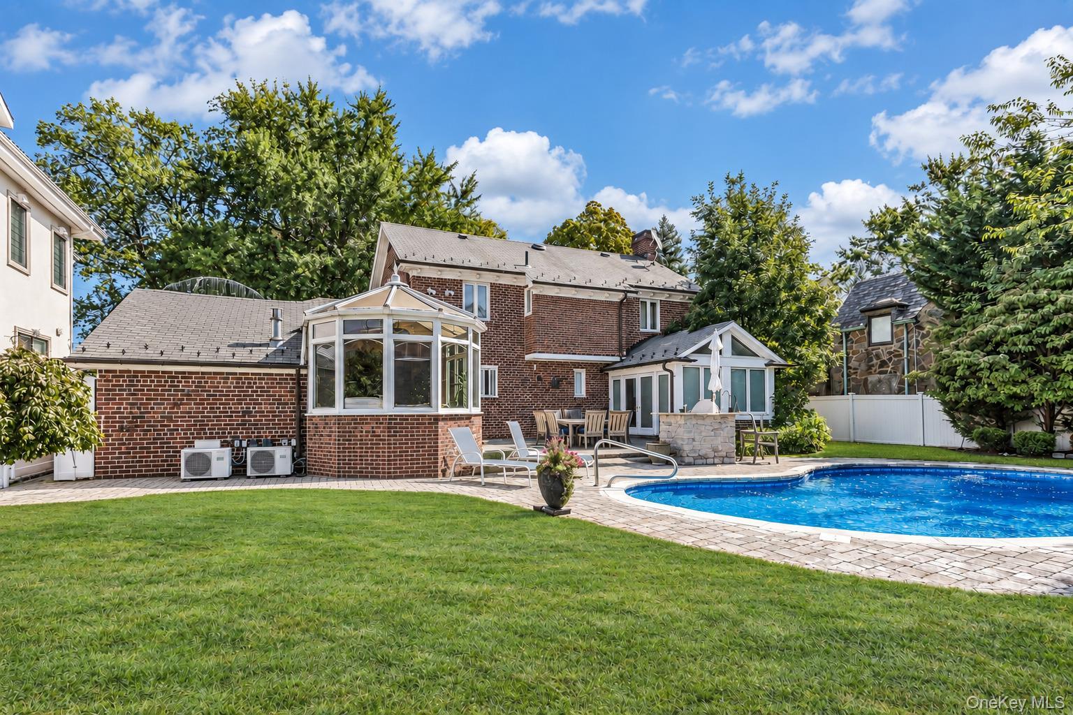 Single Family 148th Street Queens, NY 11357, MLS-1055012-27