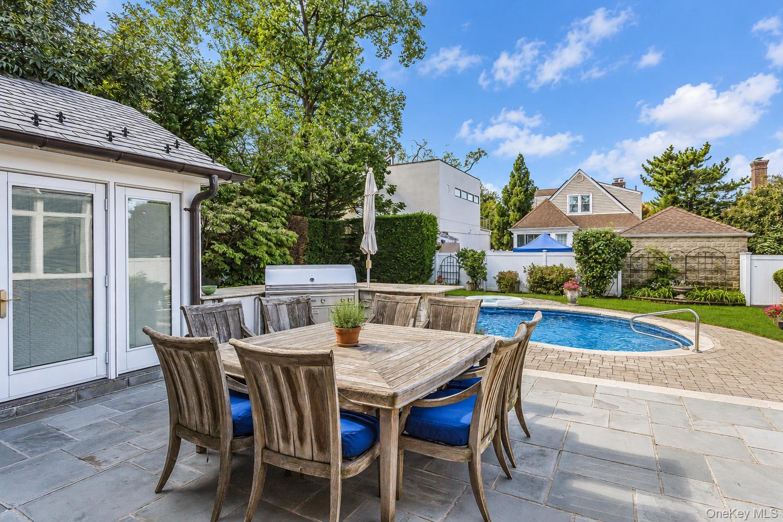 Single Family 148th Street Queens, NY 11357, MLS-1055012-29