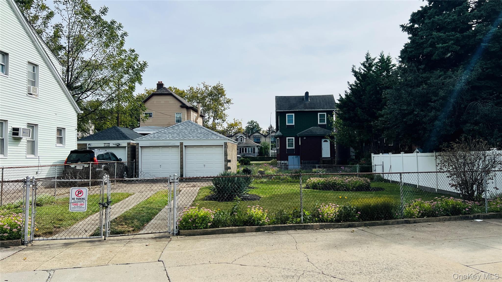 Single Family 58th Road  Queens, NY 11378, MLS-1055017-27