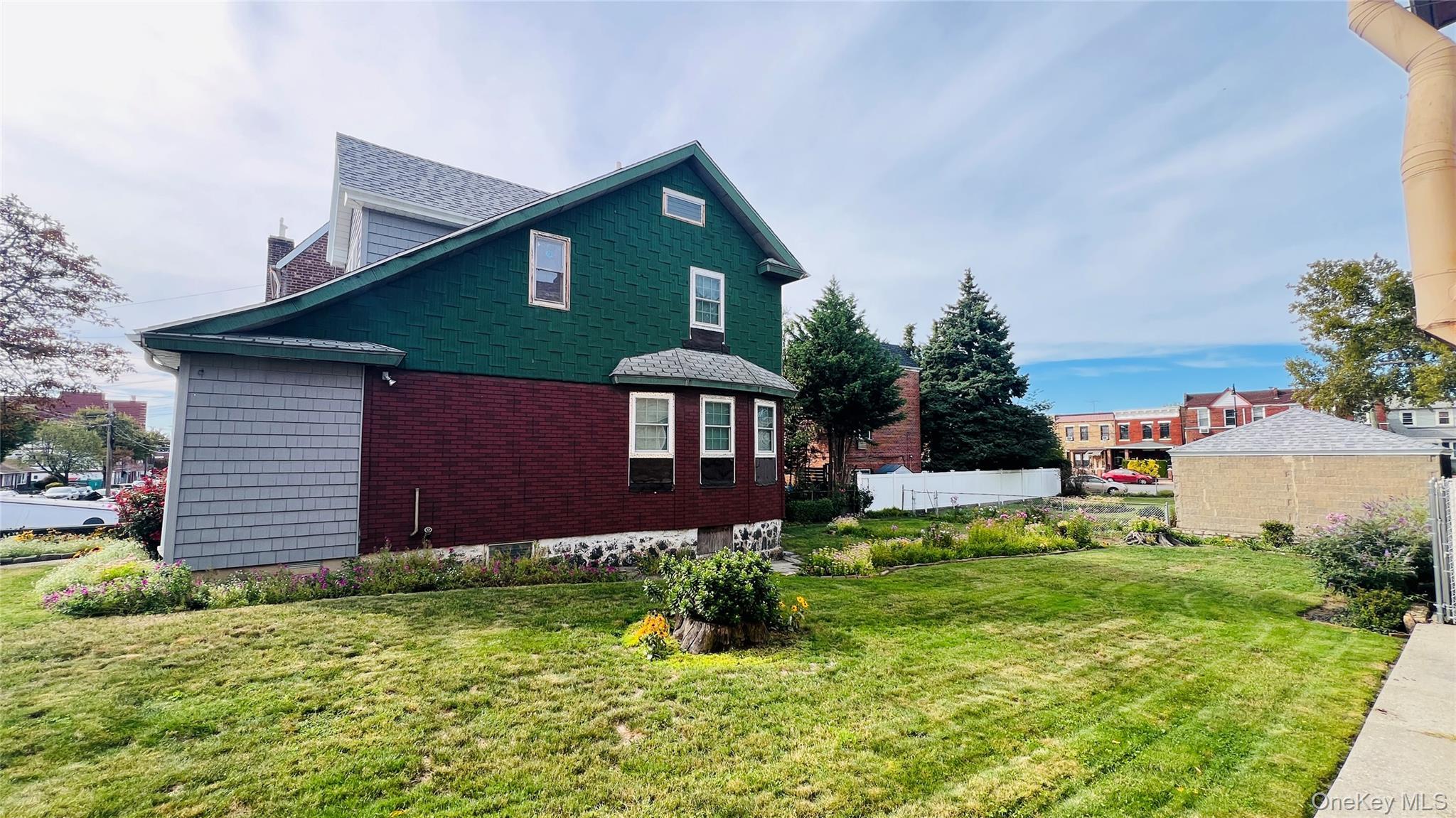 Single Family 58th Road  Queens, NY 11378, MLS-1055017-30