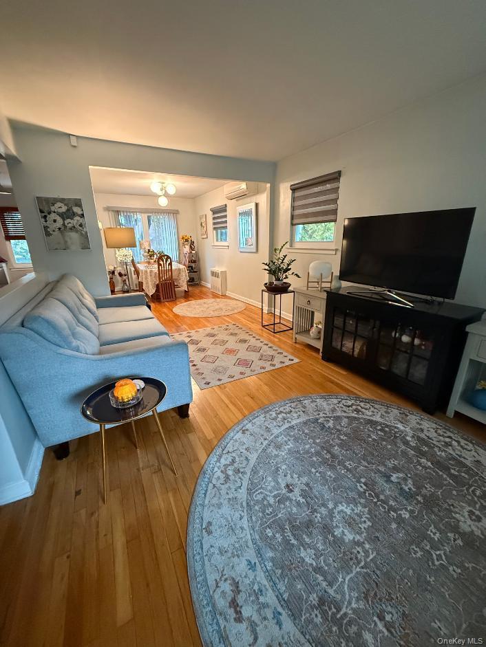 Single Family 76th Street  Queens, NY 11379, MLS-1055021-2