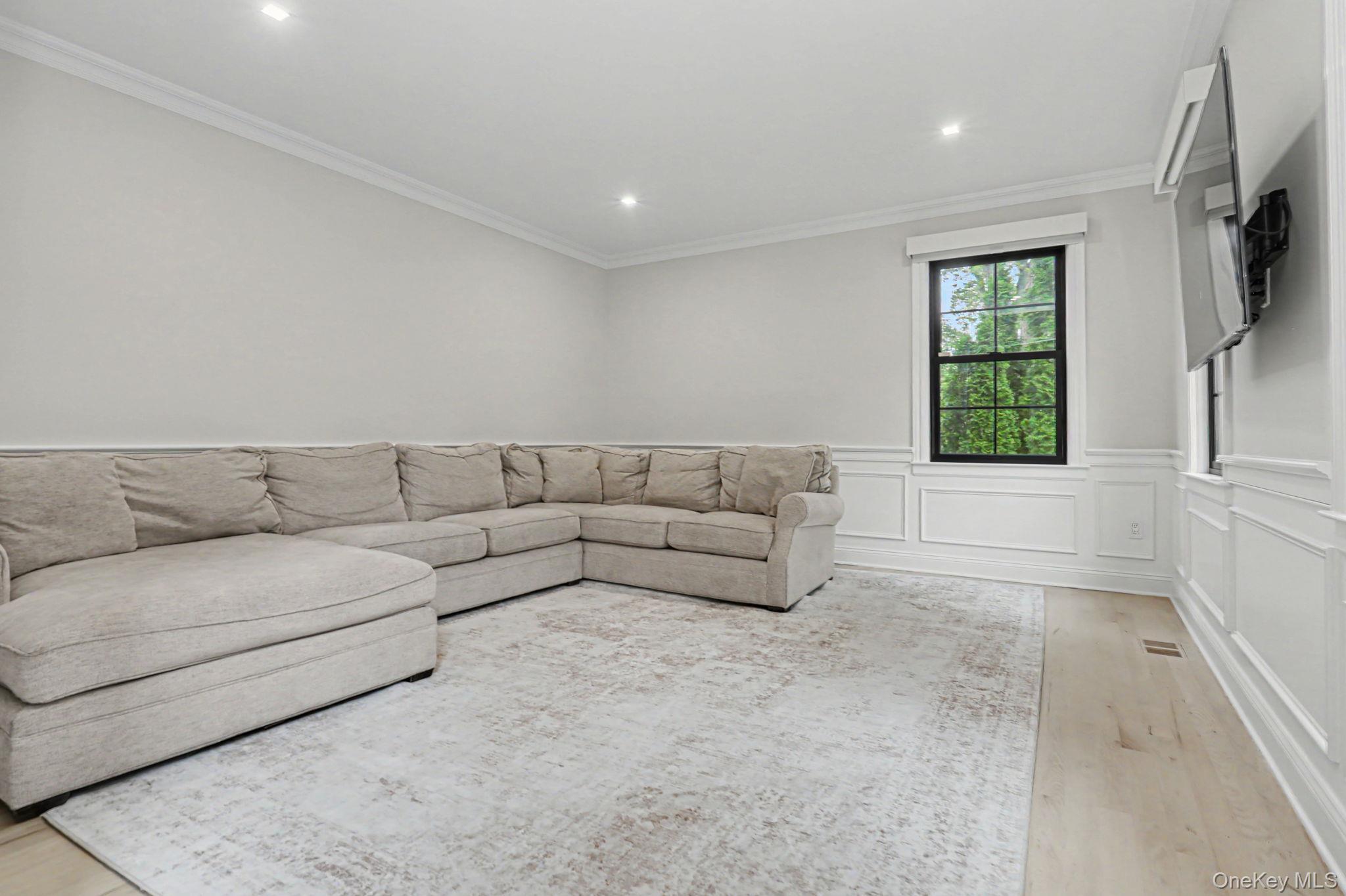 Single Family Lyncroft Road Westchester County, NY 10804, MLS-1055032-19