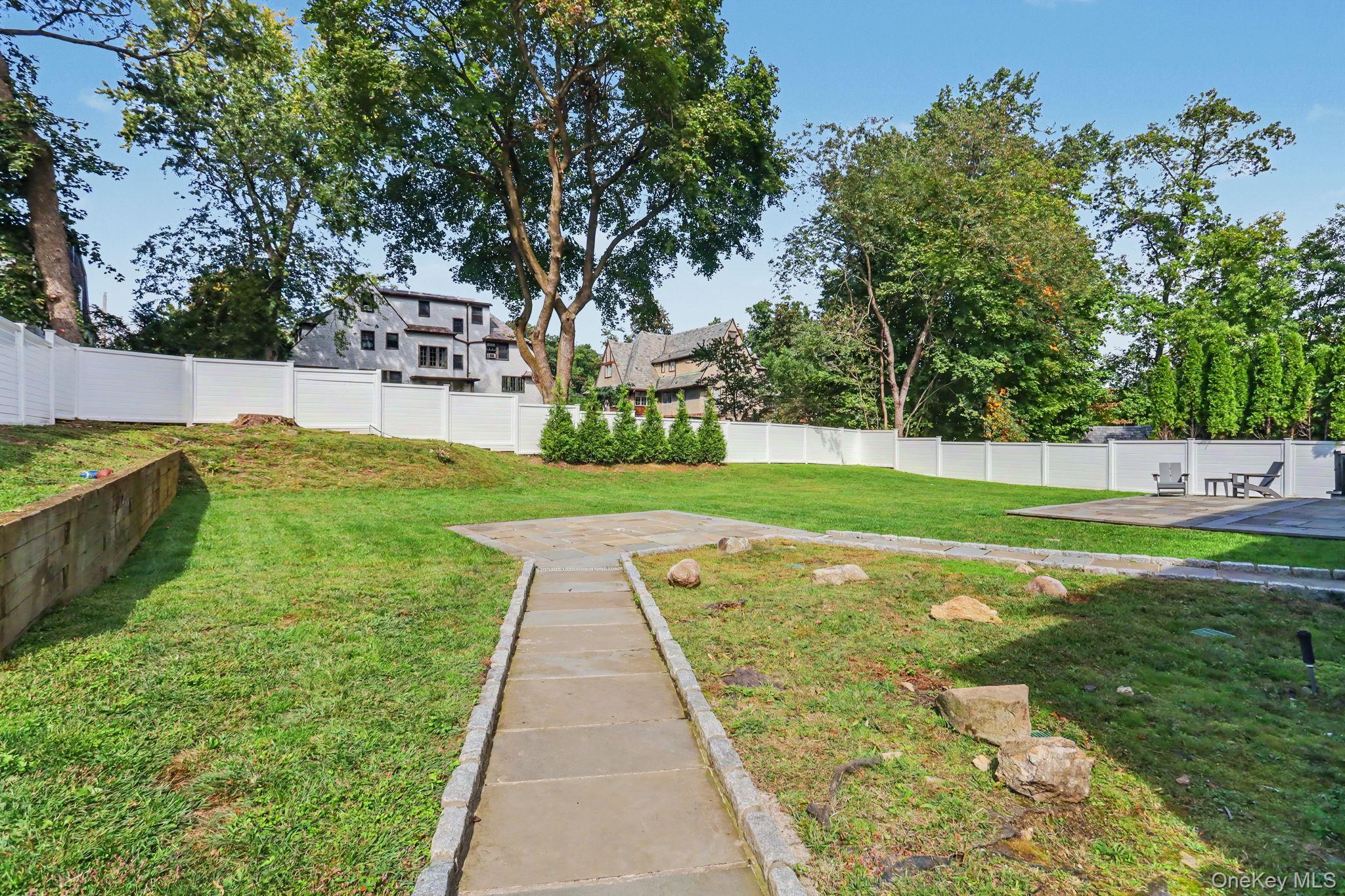 Single Family Lyncroft Road Westchester County, NY 10804, MLS-1055032-42