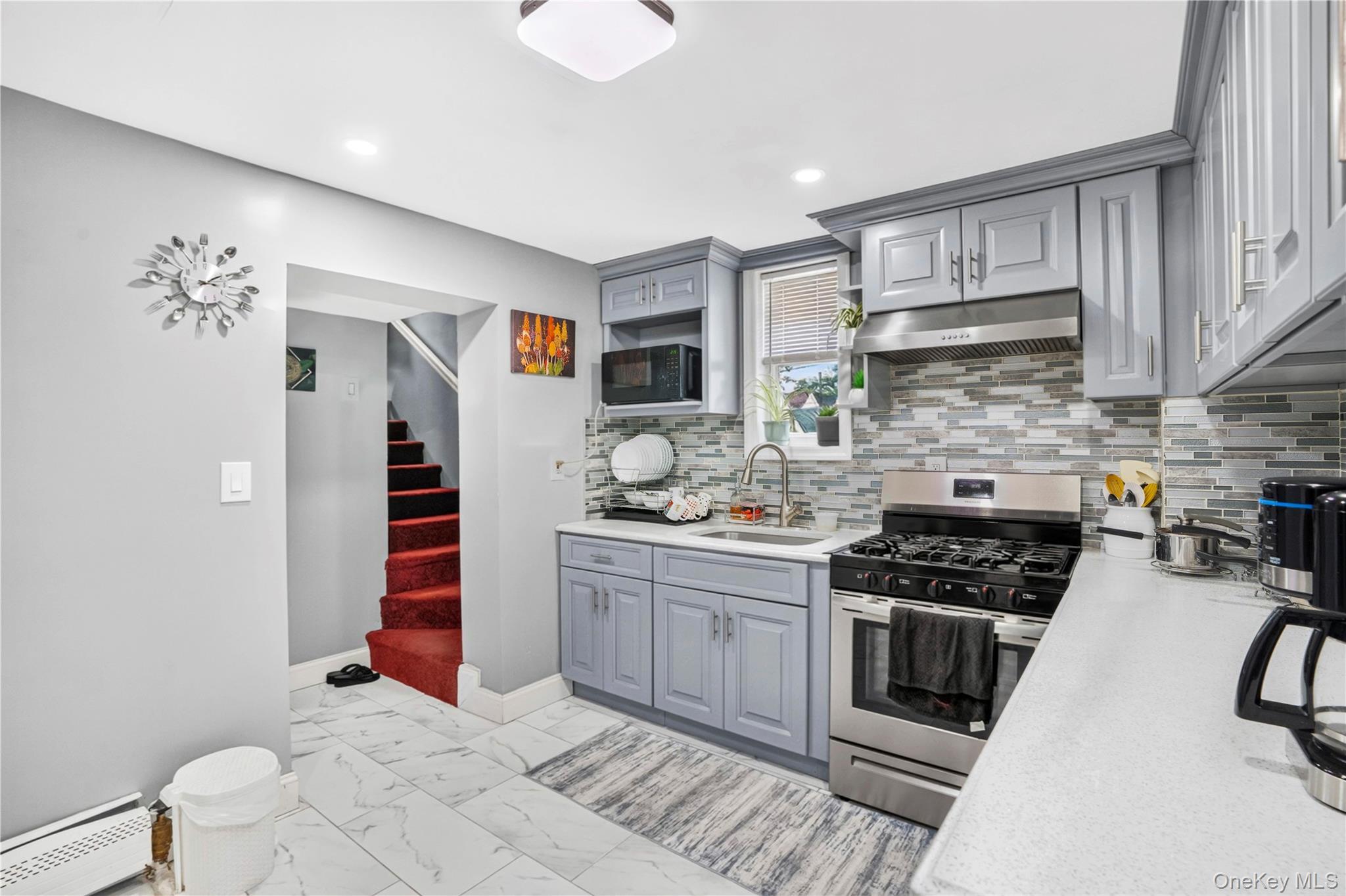 Single Family 207th Street  Queens, NY 11428, MLS-1055040-6