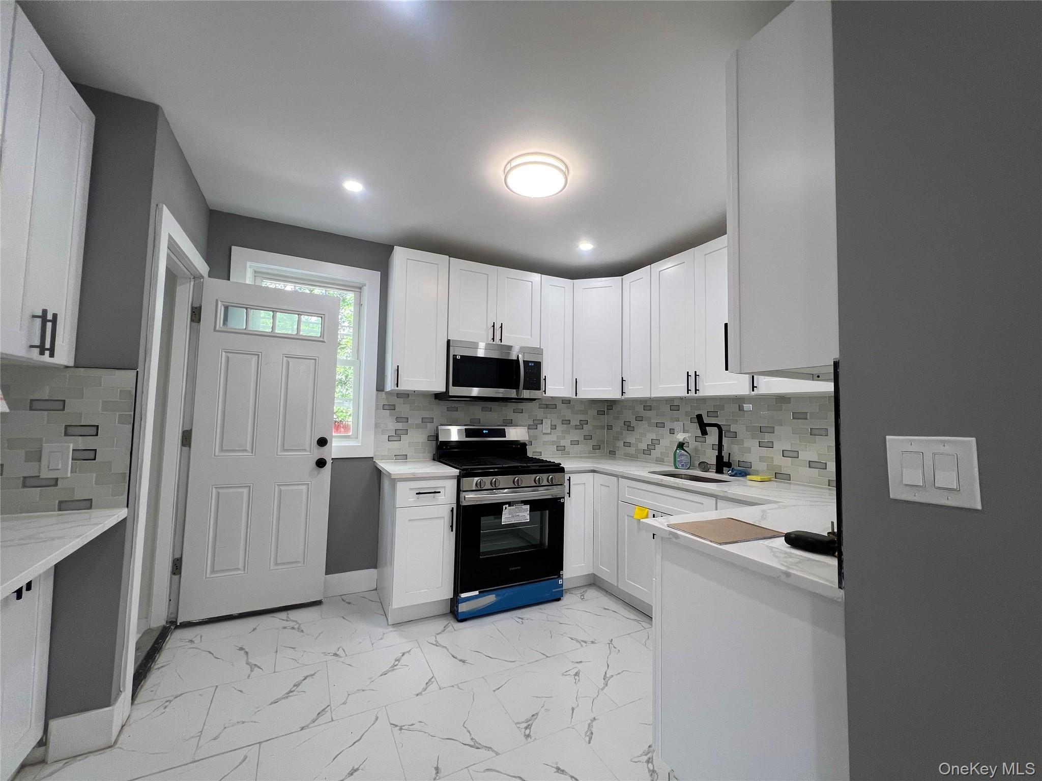 Single Family 109th Avenue Queens, NY 11433, MLS-1055059-11