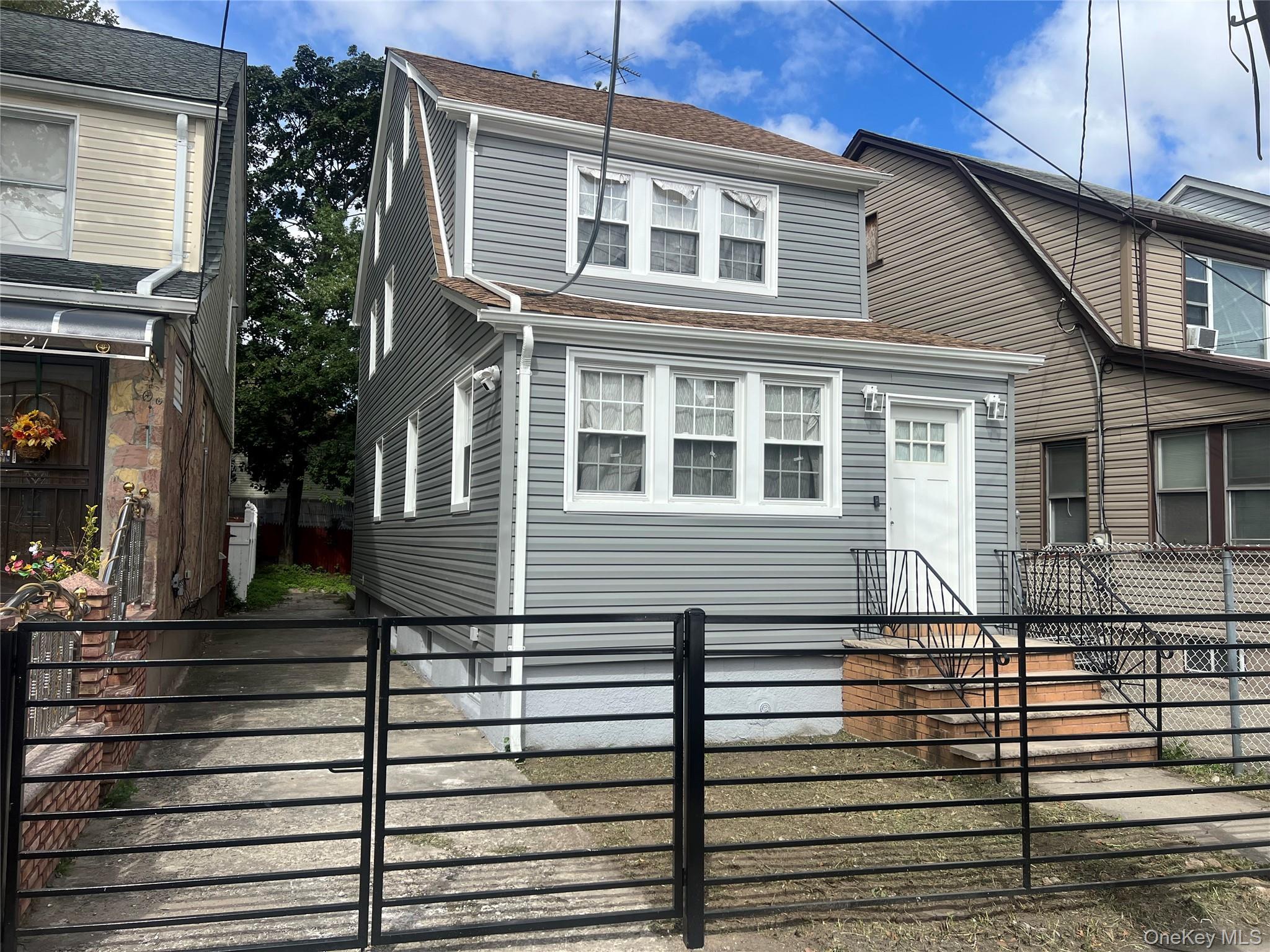 Single Family 109th Avenue Queens, NY 11433, MLS-1055059-2
