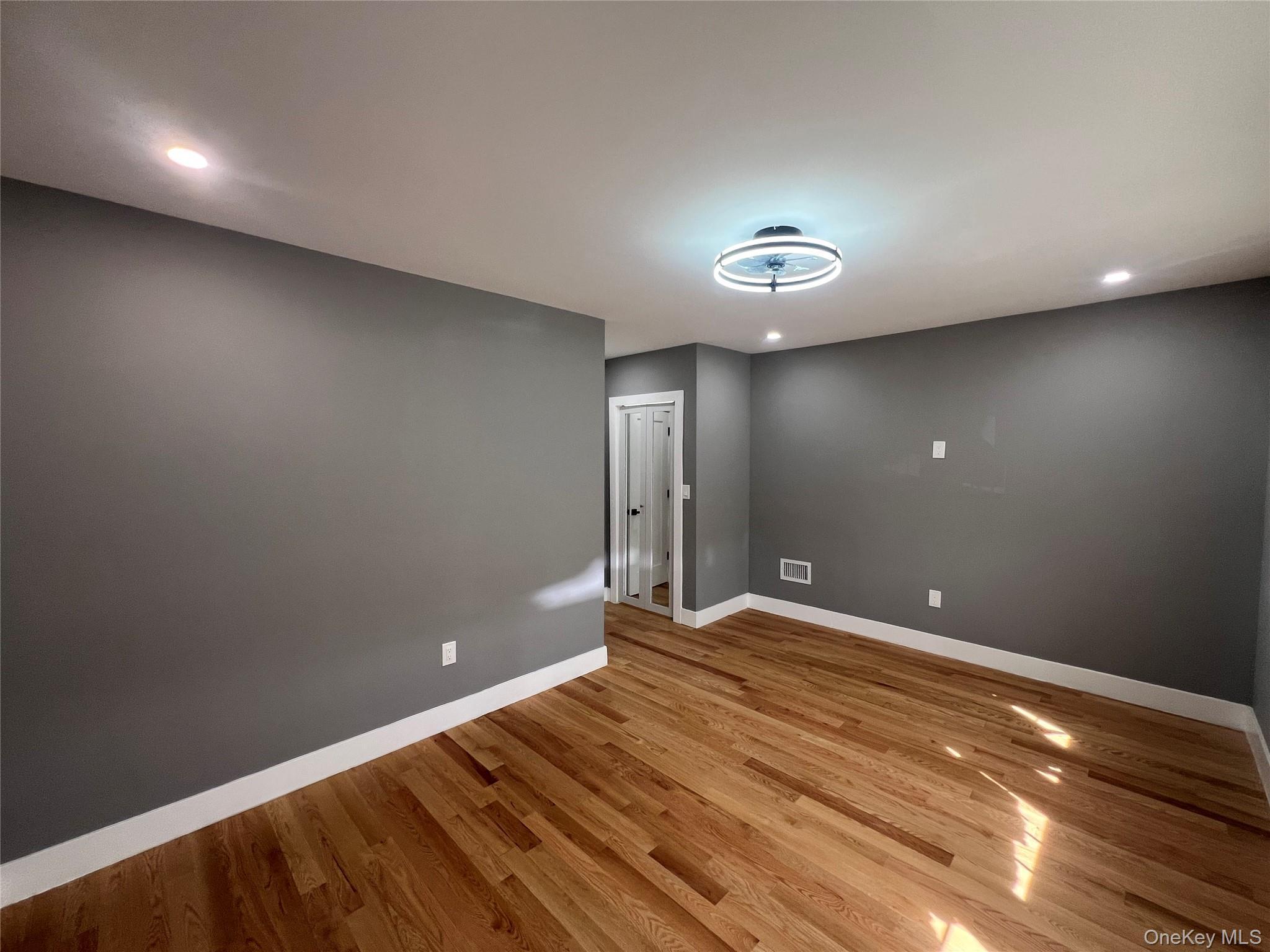 Single Family 109th Avenue Queens, NY 11433, MLS-1055059-20